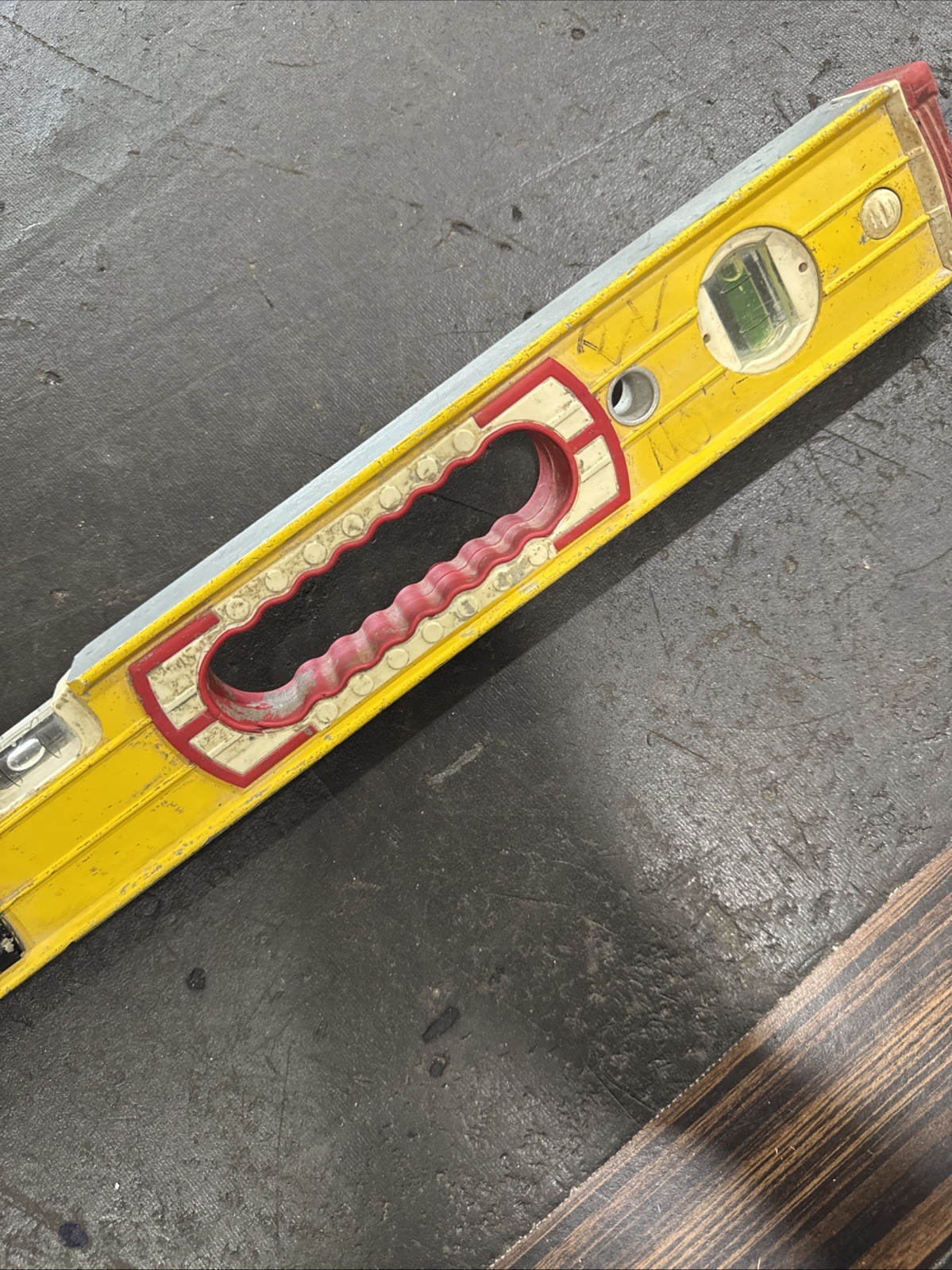 Stabila Type 196-2 Electronic Digital Spirit Level 24"