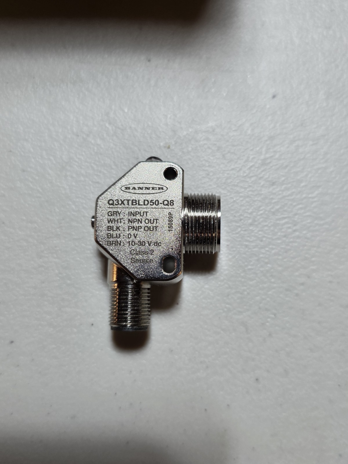 BANNER Q3XTBLD50-Q8 91629 LASER SENSOR, NEW, 2 AVAILABLE