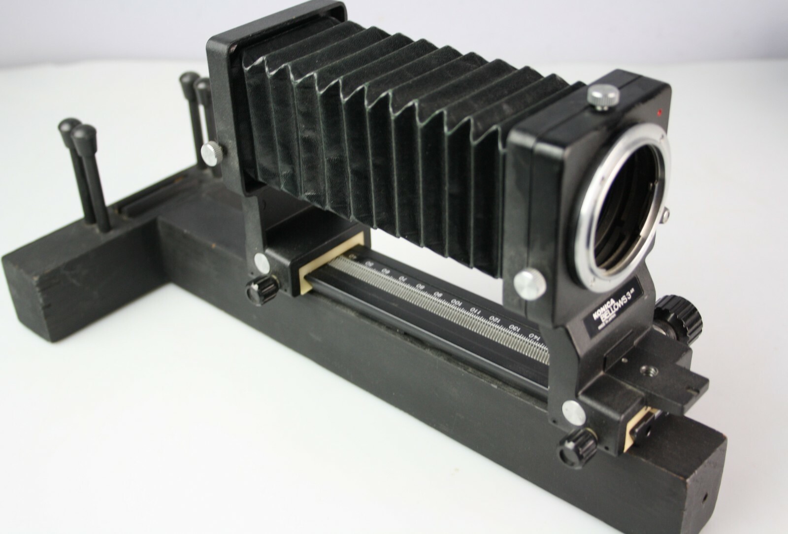 KONICA BELLOWS 3 AR