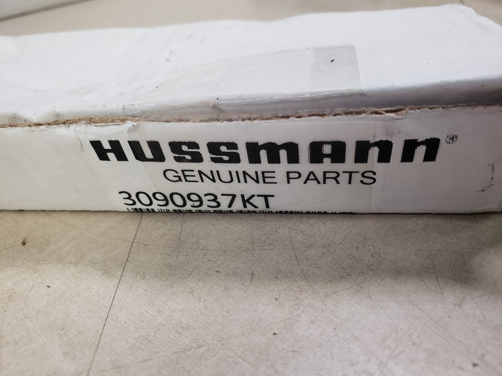 Hussmann 3090937KT Door Hold Open Retainer Kit Black