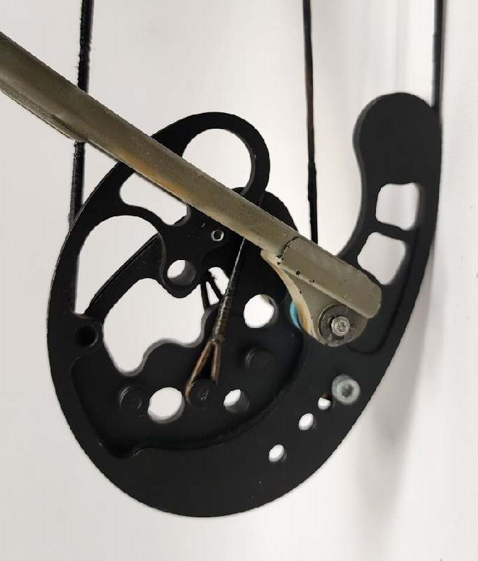 PSE Baby-GForce Compound Bow Package, RH, 50-60#, 26-27"