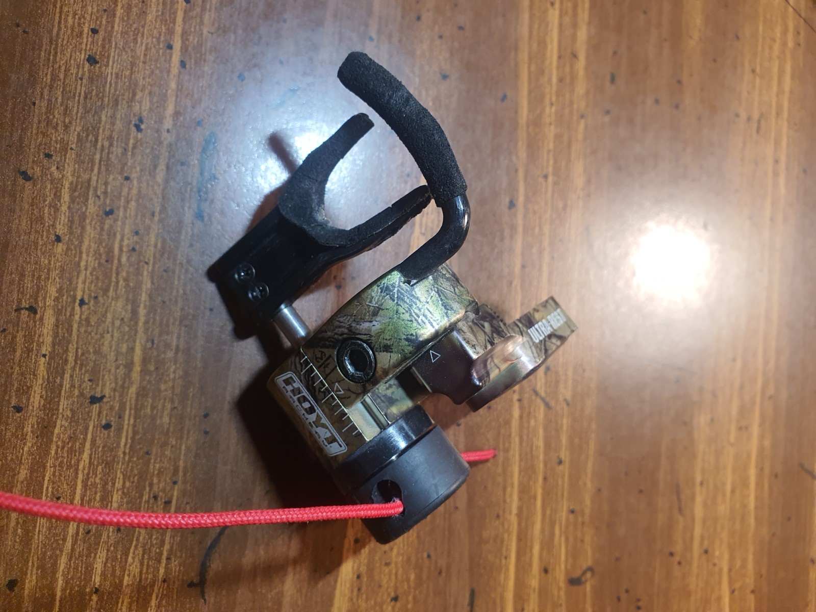 Hoyt Camo QAD RH DROPAWAY ARROW REST