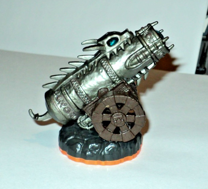 SKYLANDERS GIANT  Dragonfire Cannon Figure: ACTIVISION: 2012 Defense