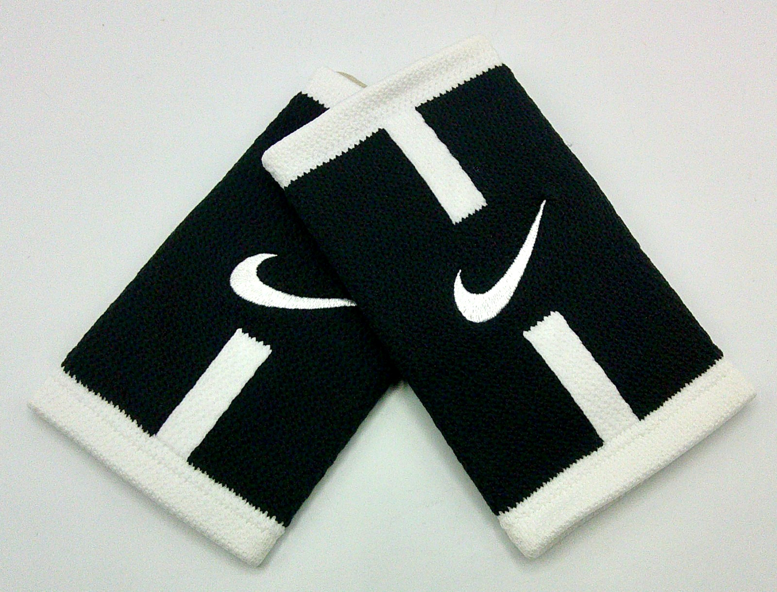 Nike Stealth Doublewide Wristbands Court Logo Black/White