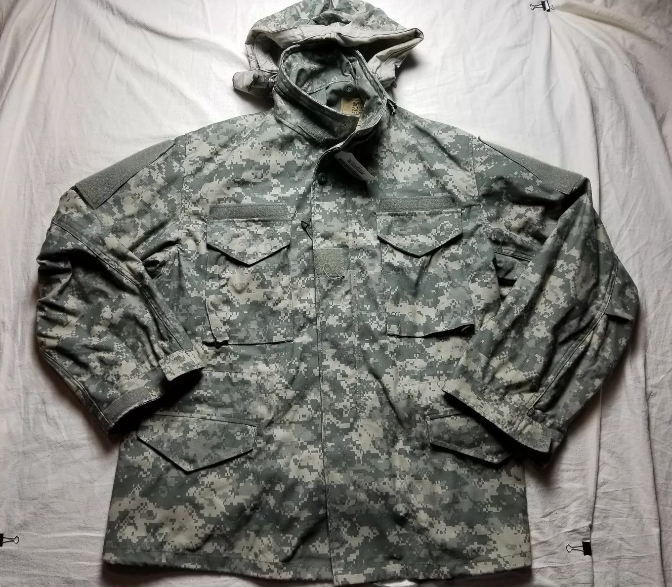 U.S. Army Digital Camo Fatigues Large Regular Hooded Jacket