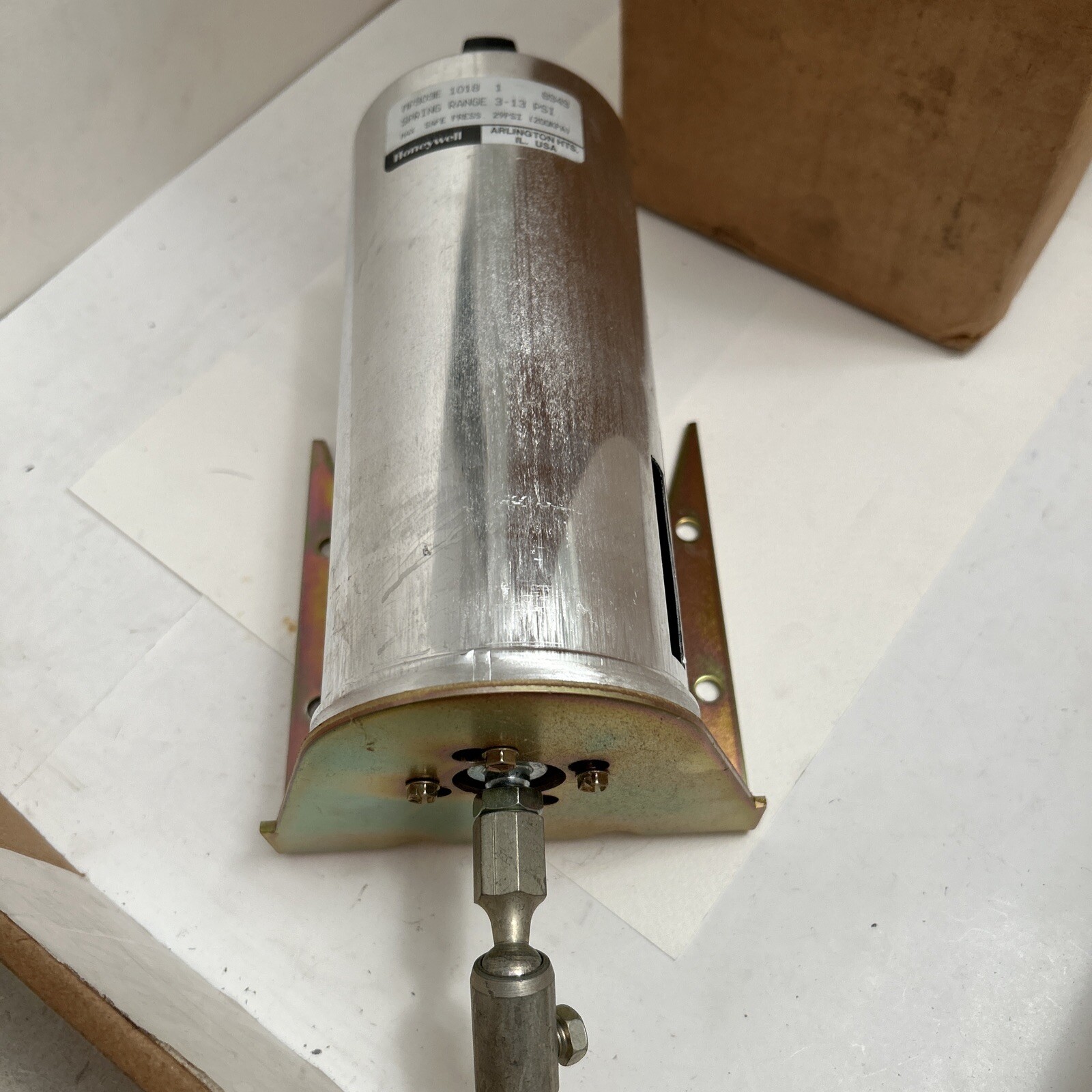 Honeywell MP909E1018 Pneumatic Damper Actuator, 3-13 psi