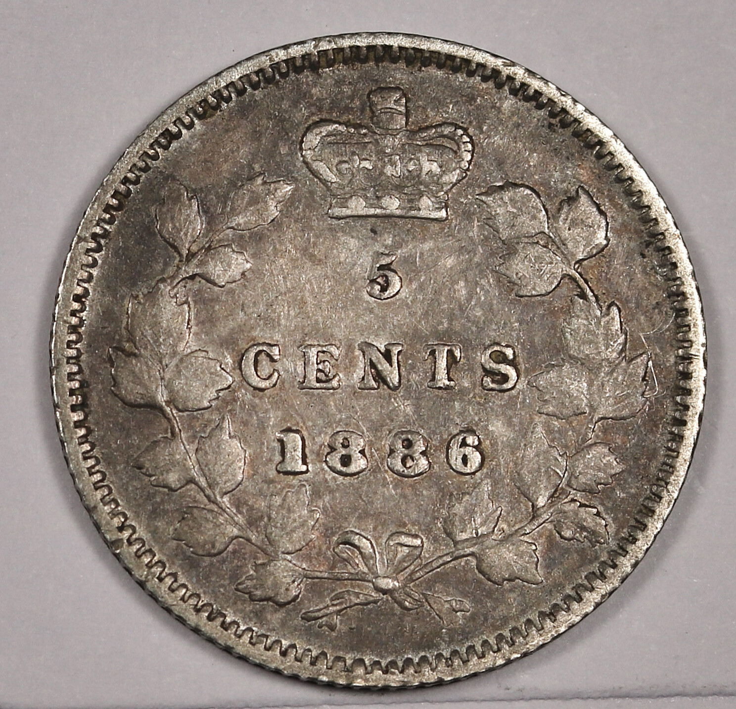 1886 Canada 5 Cent Silver.  XF.  174708