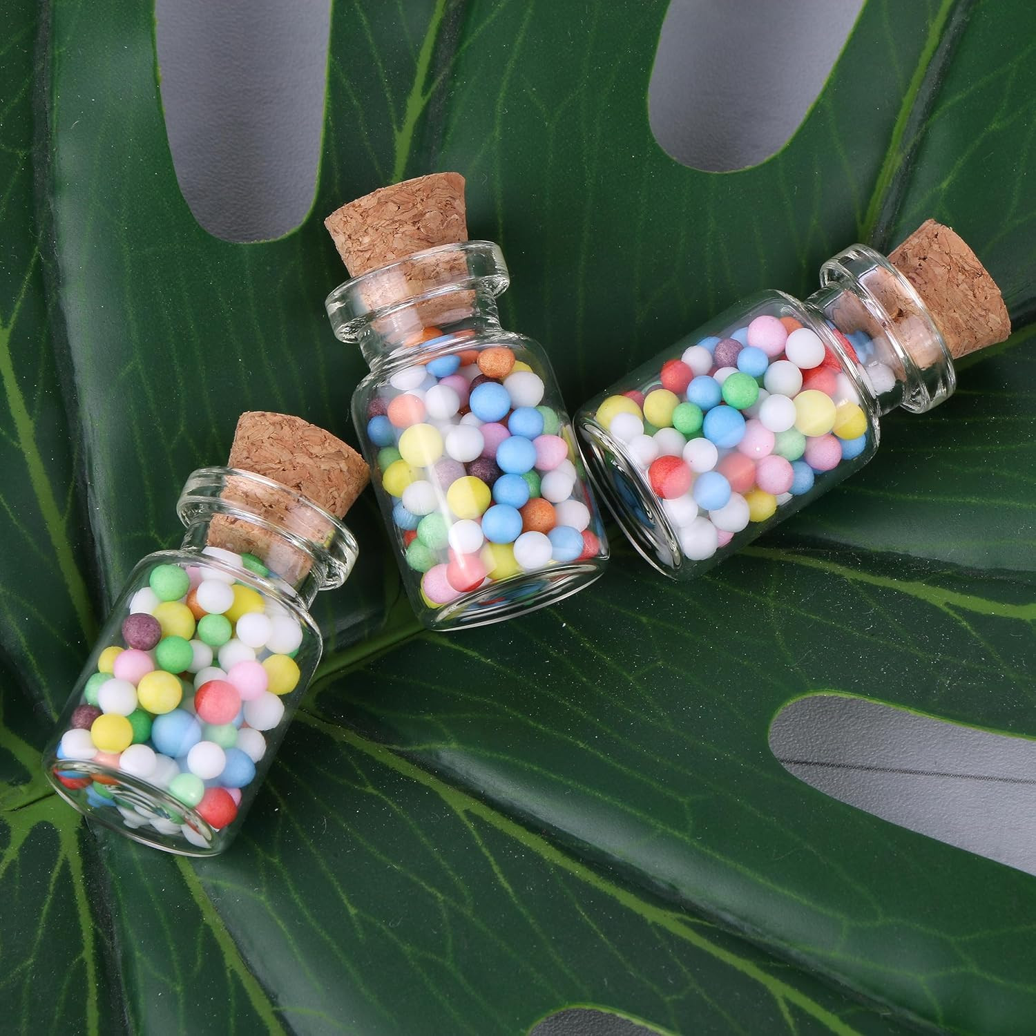 100Pcs Tiny Jars with Corks 3Ml Cute Little Bottles Cork Stoppers Small Clear Gl