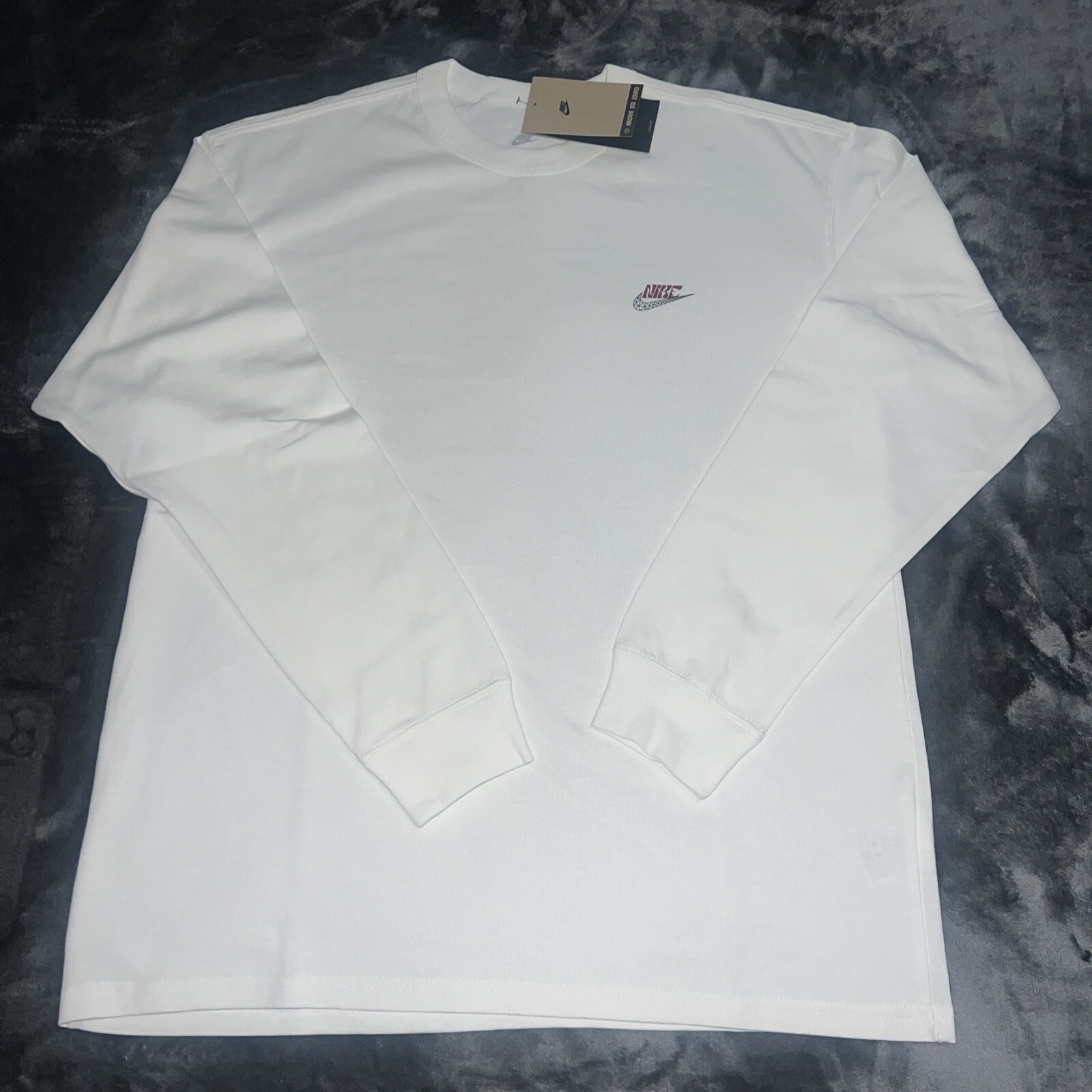 XL Nike Sportswear Max90 “Swooshtopia” “Sole” Energy T-Shirt FD1307-100