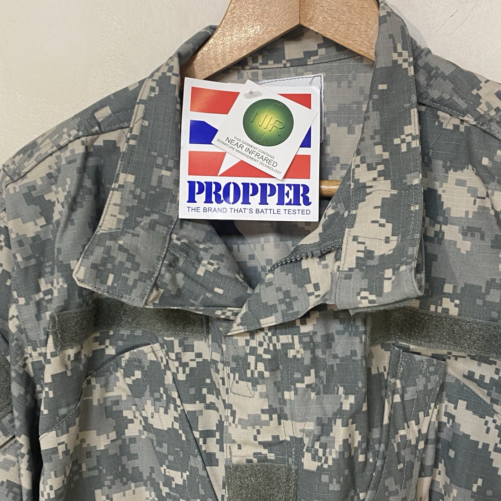 US Army ACU ( Medium Regular ) Combat Uniform Blouse Jacket Top