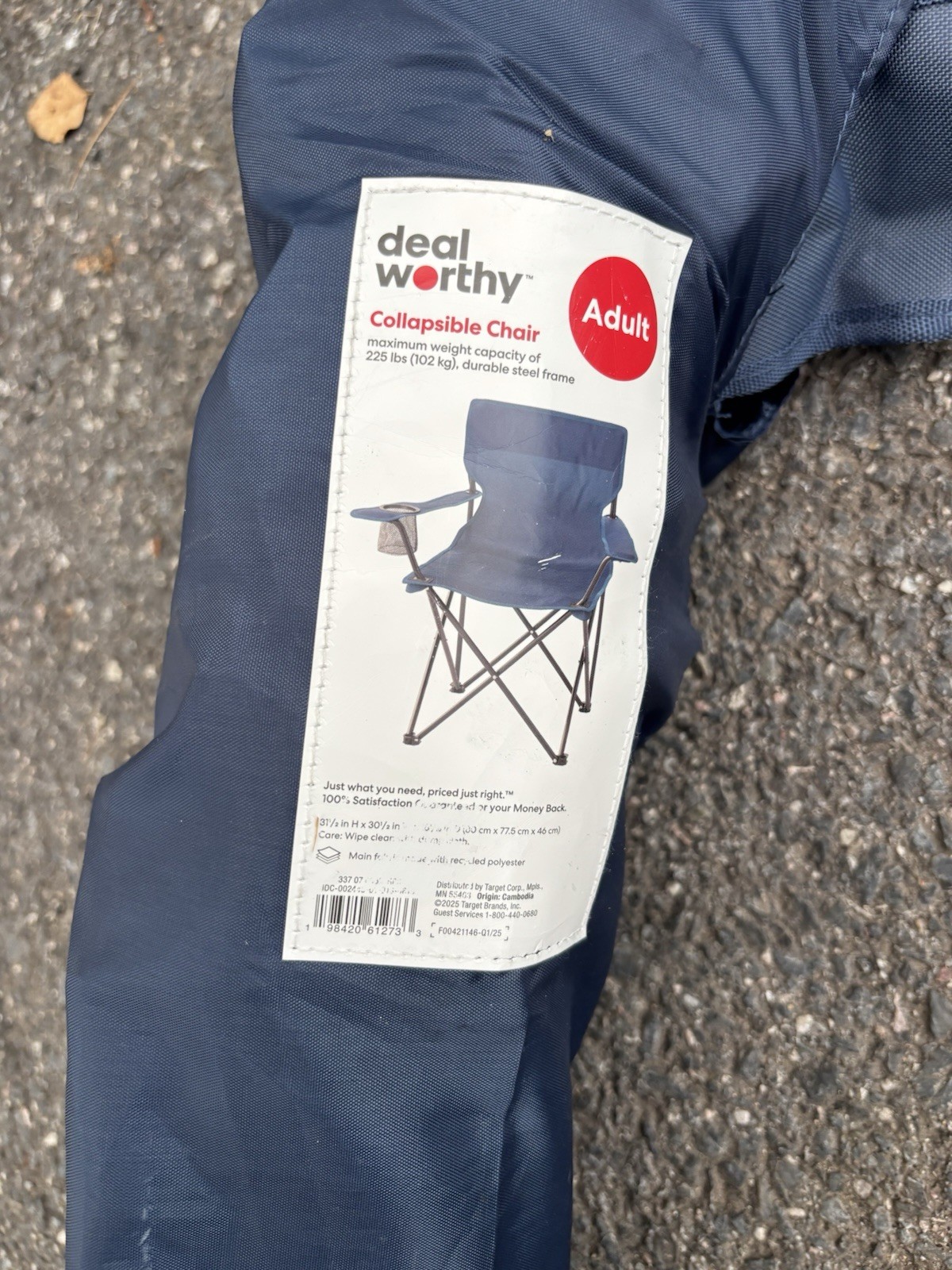 NEW Deal Worthy Collapsible Chair in Navy blue Adult outdoor portable chair