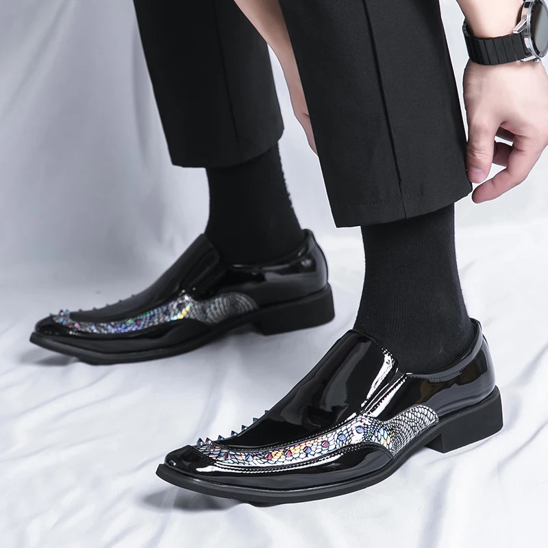 Men's Trendy Business Fashion British Style Pointed-toe Chelsea Leather Shoes