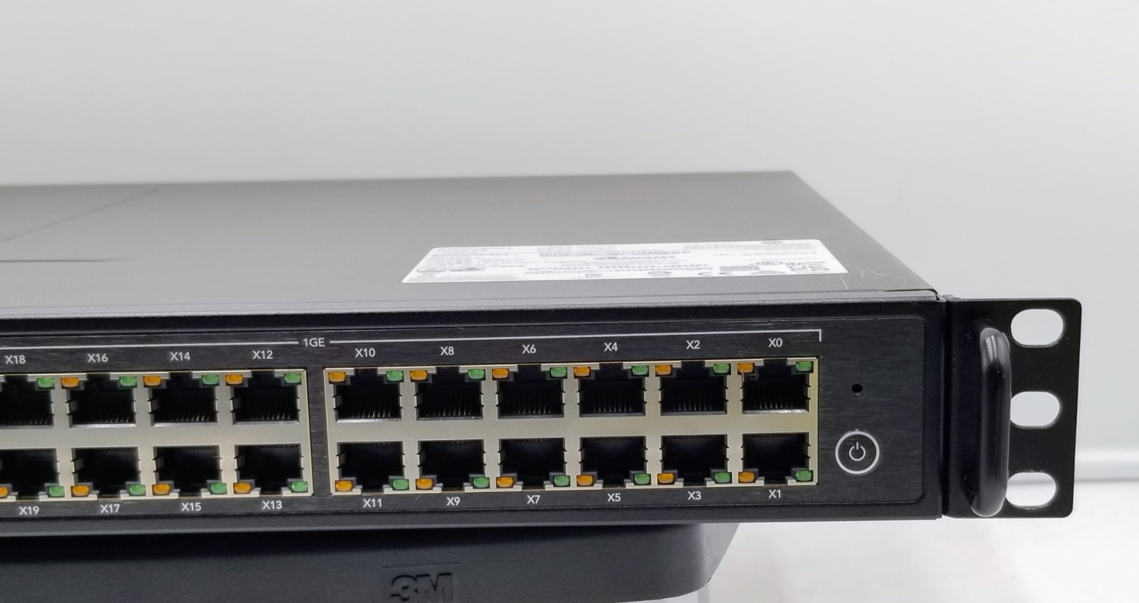 SonicWALL NSA 3700 Network Security Firewall M/N 1RK52-110