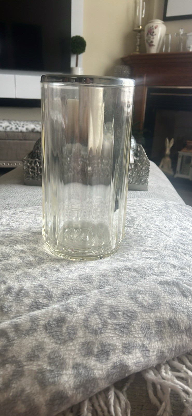 Clear Plastic Ice Bucket for Wine Champagne Perfect for Chilling. Gold Trim