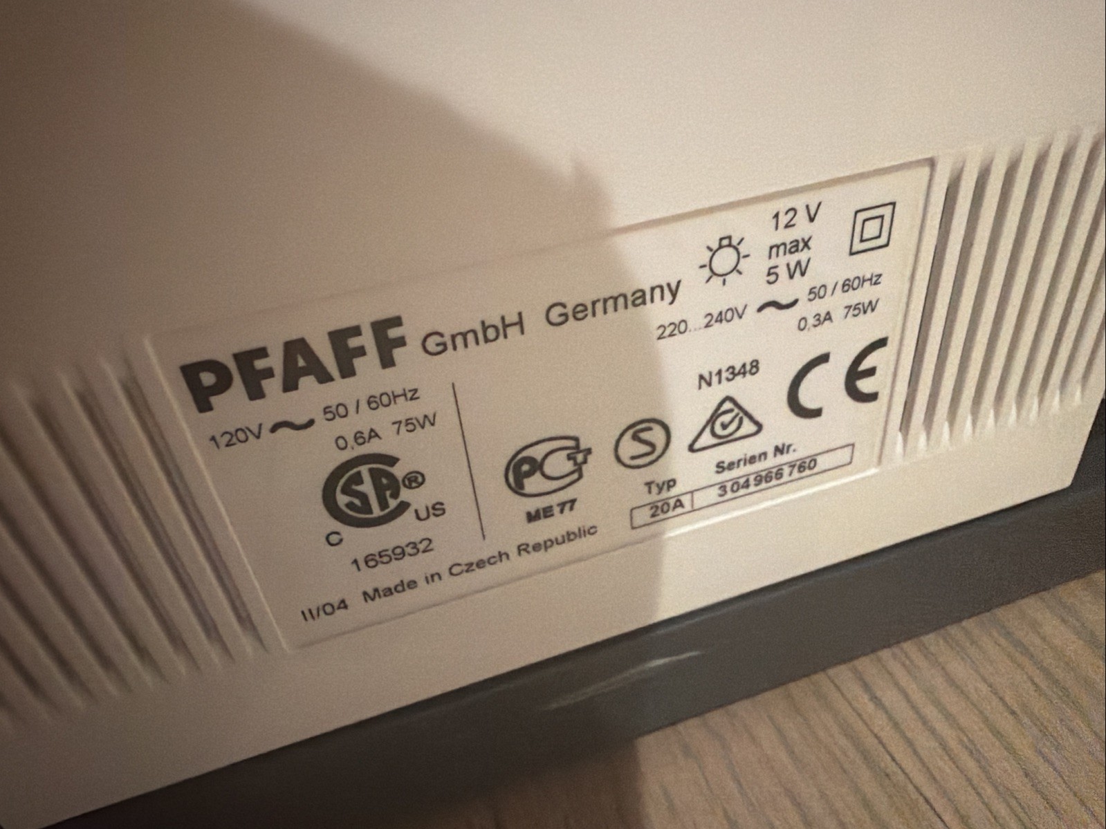 PFAFF Classic Style 2025 Sewing Machine Model Works