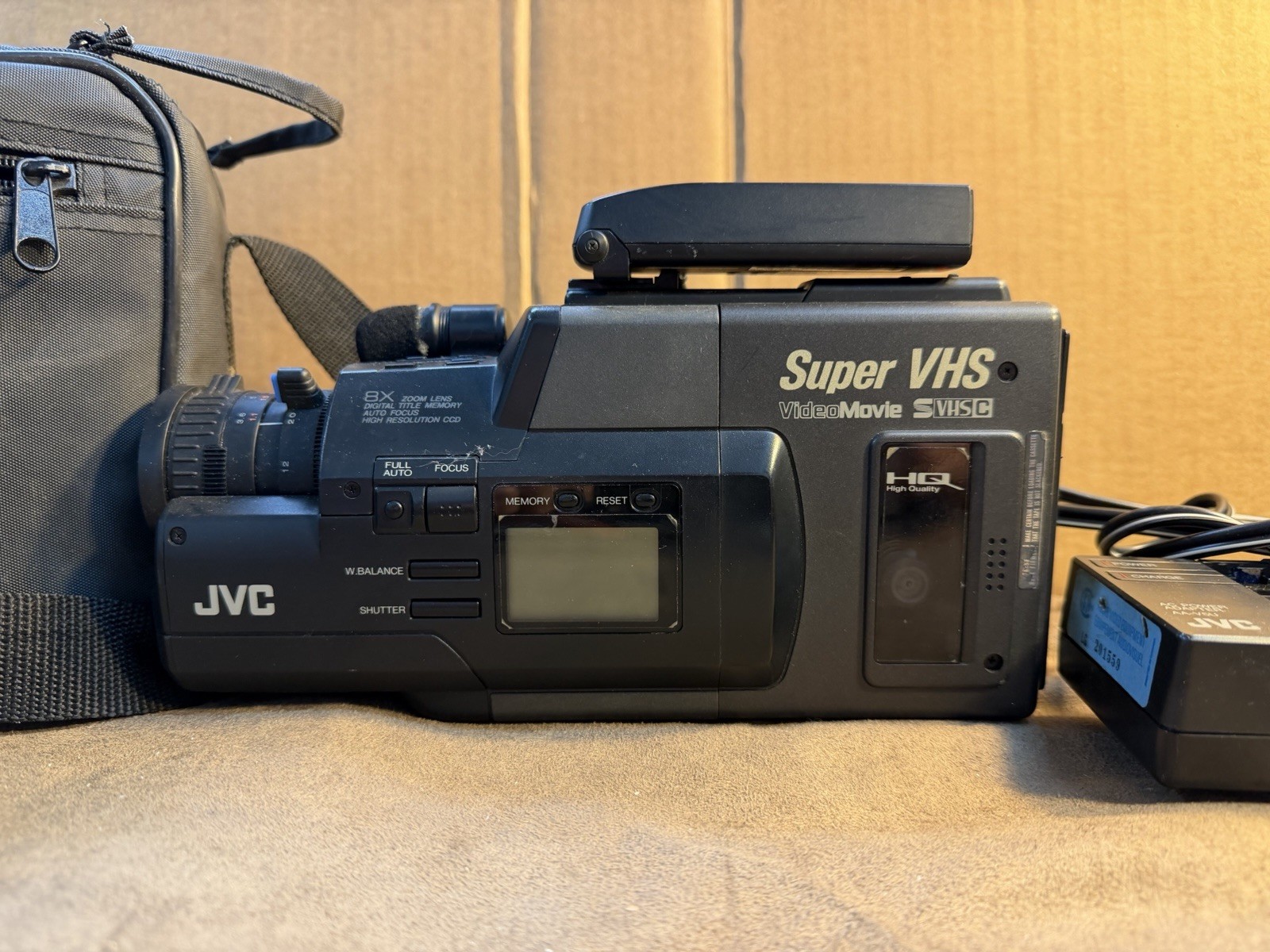 JVC Camcorder GR-S77E VHS-C Camcorder, As Is, Powers On Read Description