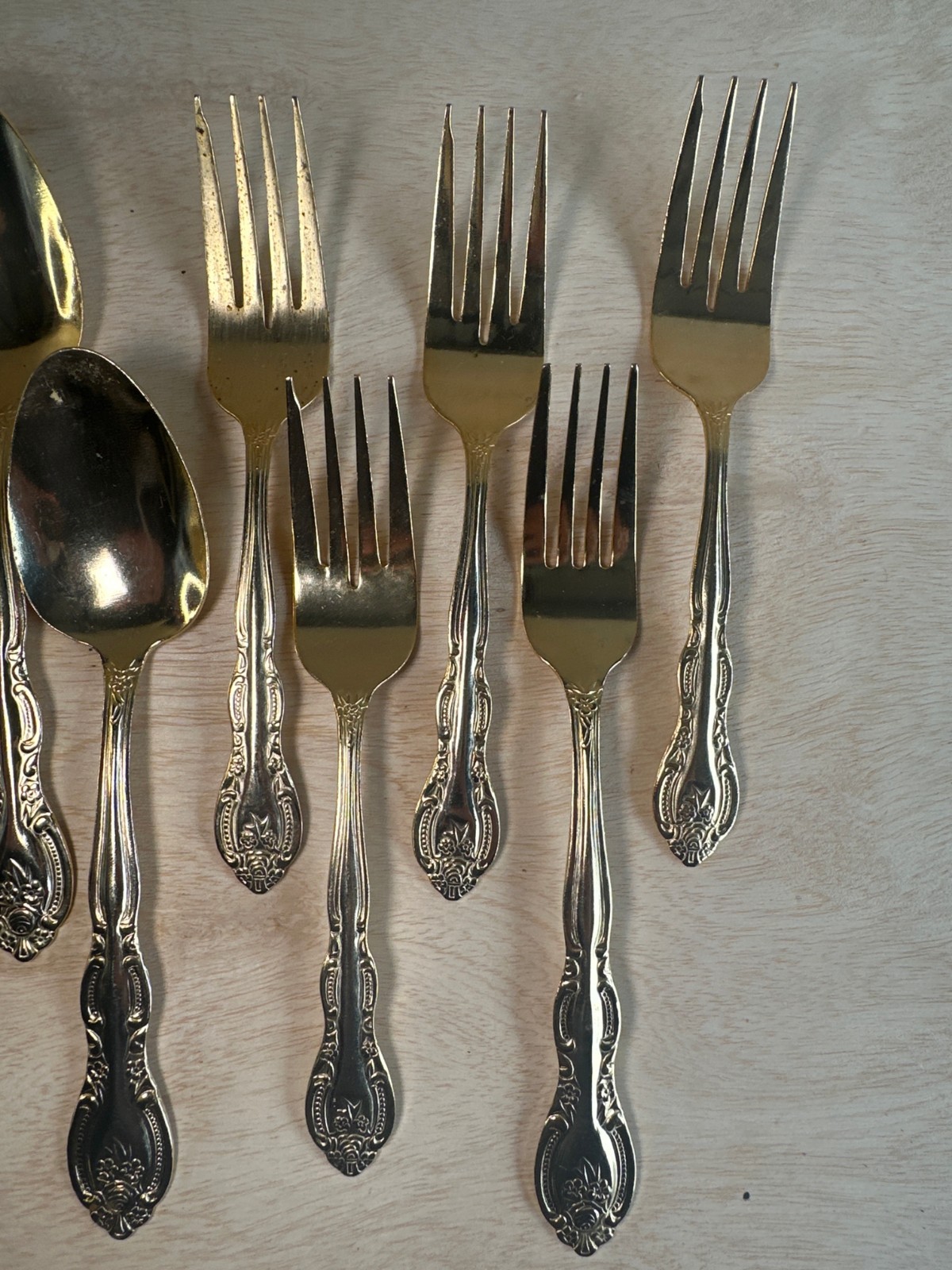 🔥 International Stainless Flatware Set Chantilly Pattern Rococo VTG 23 Pc Set