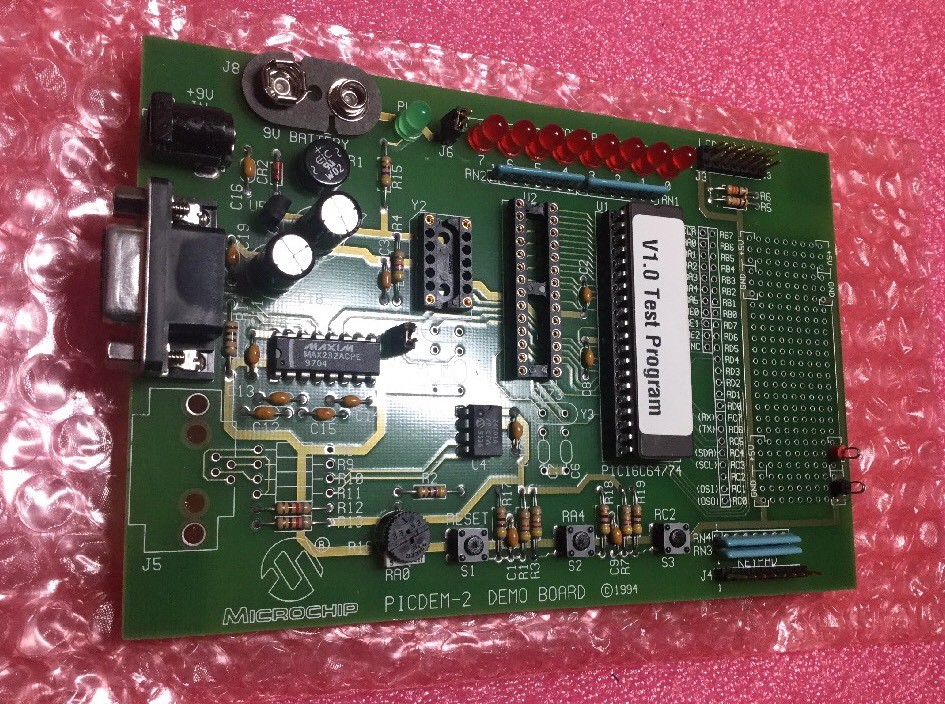 Microchip PICDEM-2 Demo Board