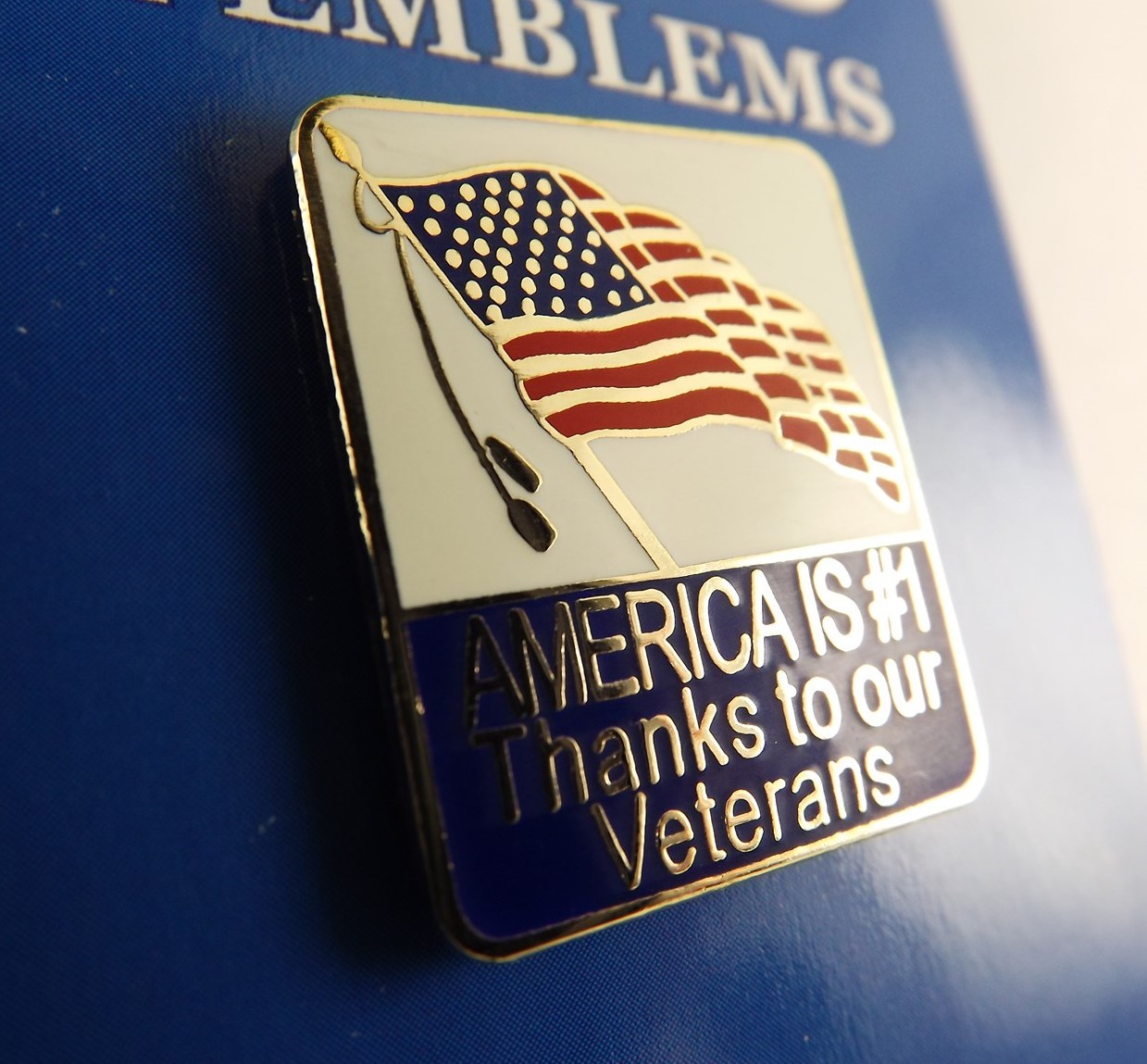 BRAND NEW Lapel Pin America Is #1 Thanks To Our Veterans USA Flag Enamel 1"