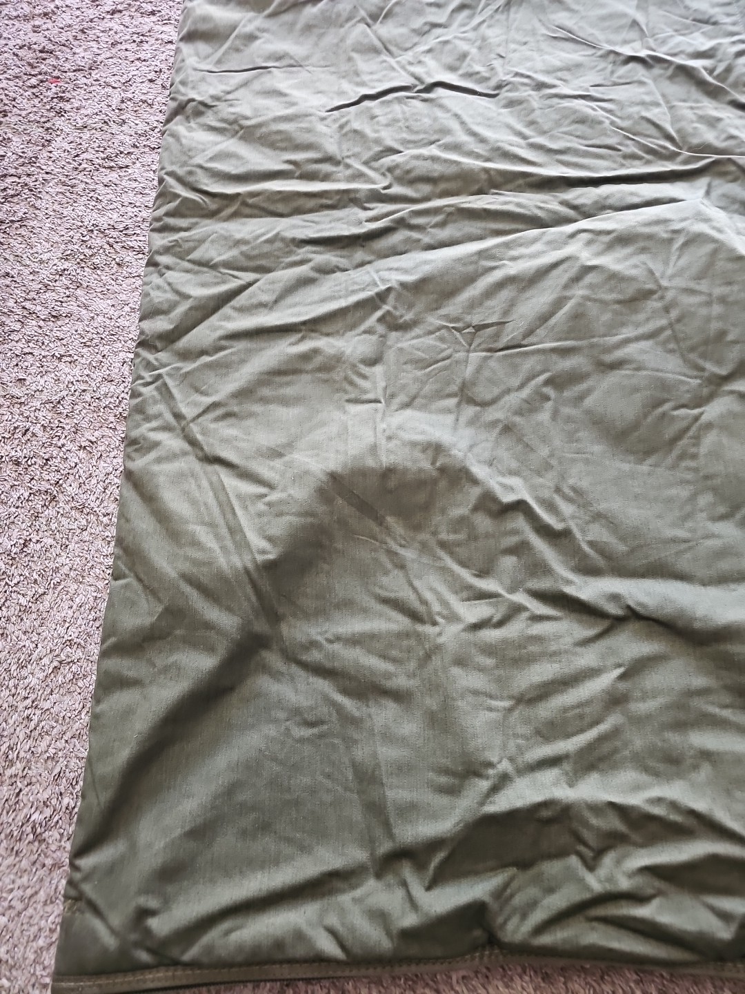 US Military Extreme Cold Weather Sleeping Bag With Padded Hood Army OD Green
