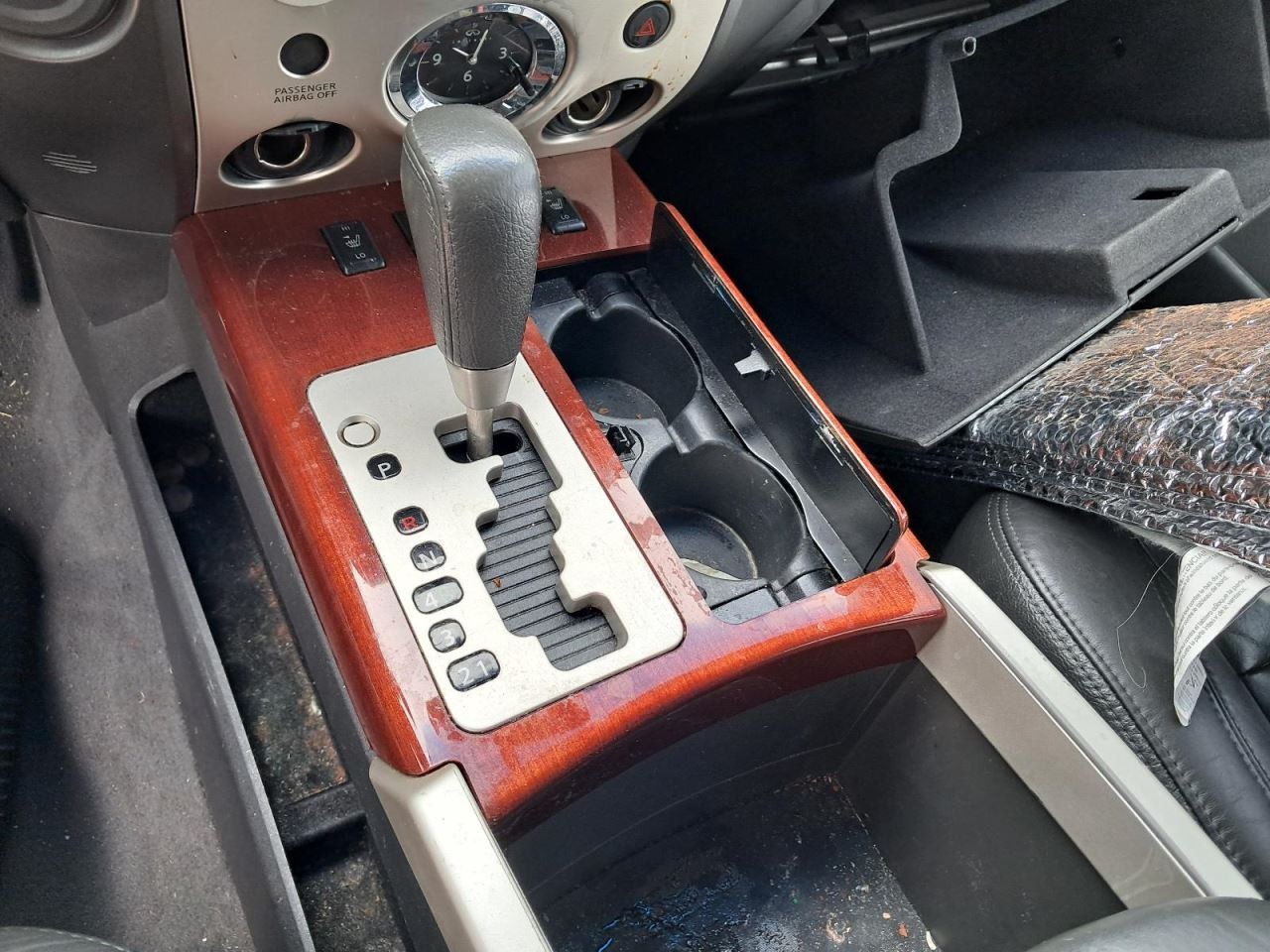 QX56 2007 Glove Box 4741526