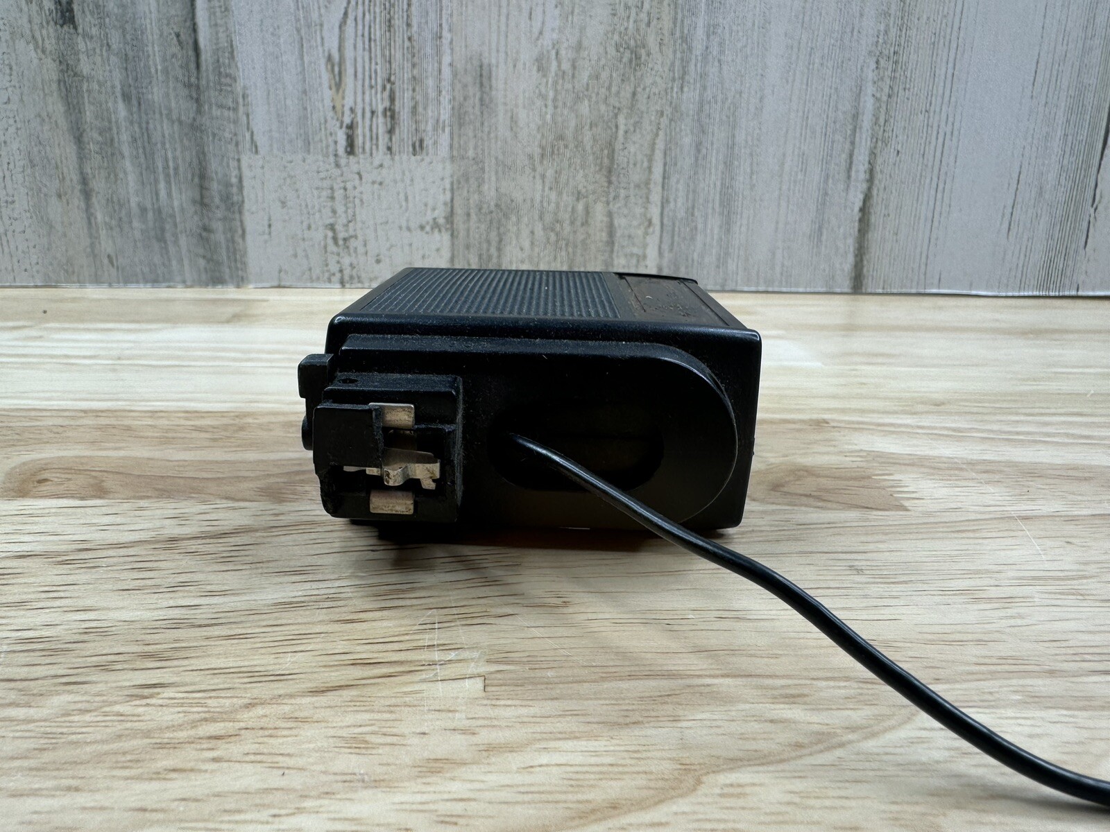 Vivitar Auto 252 Electronic Flash Unit - Not Tested