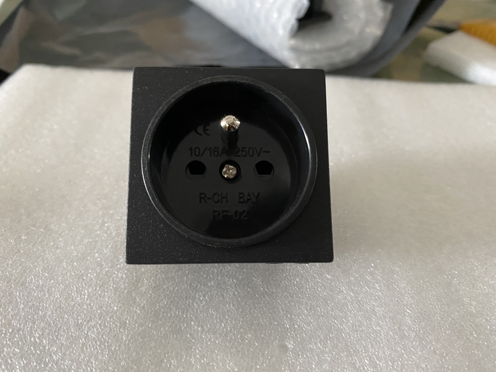 250V 16A AC France FR Female Power Socket/Outlet/Plug/Power Receptacle