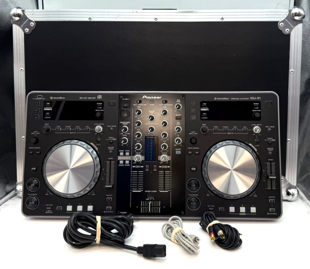 Pioneer XDJ-R1 Wireless All-in-One DJ Controller System with Odyssey Flight Case