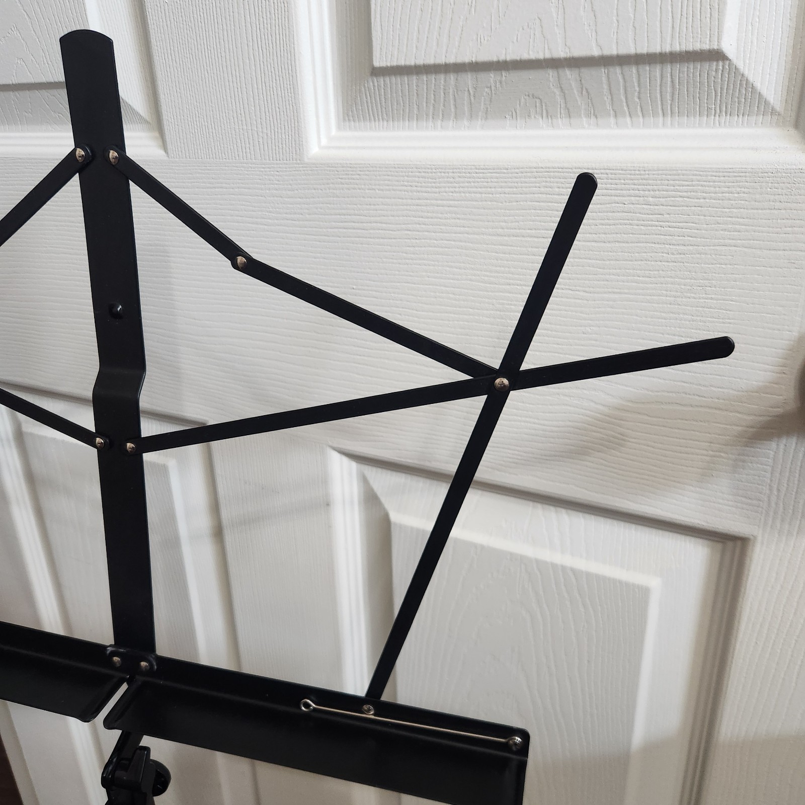 Yamaha Foldable Sheet Music Stand w/ Case – Black, Adjustable, Portable Compact
