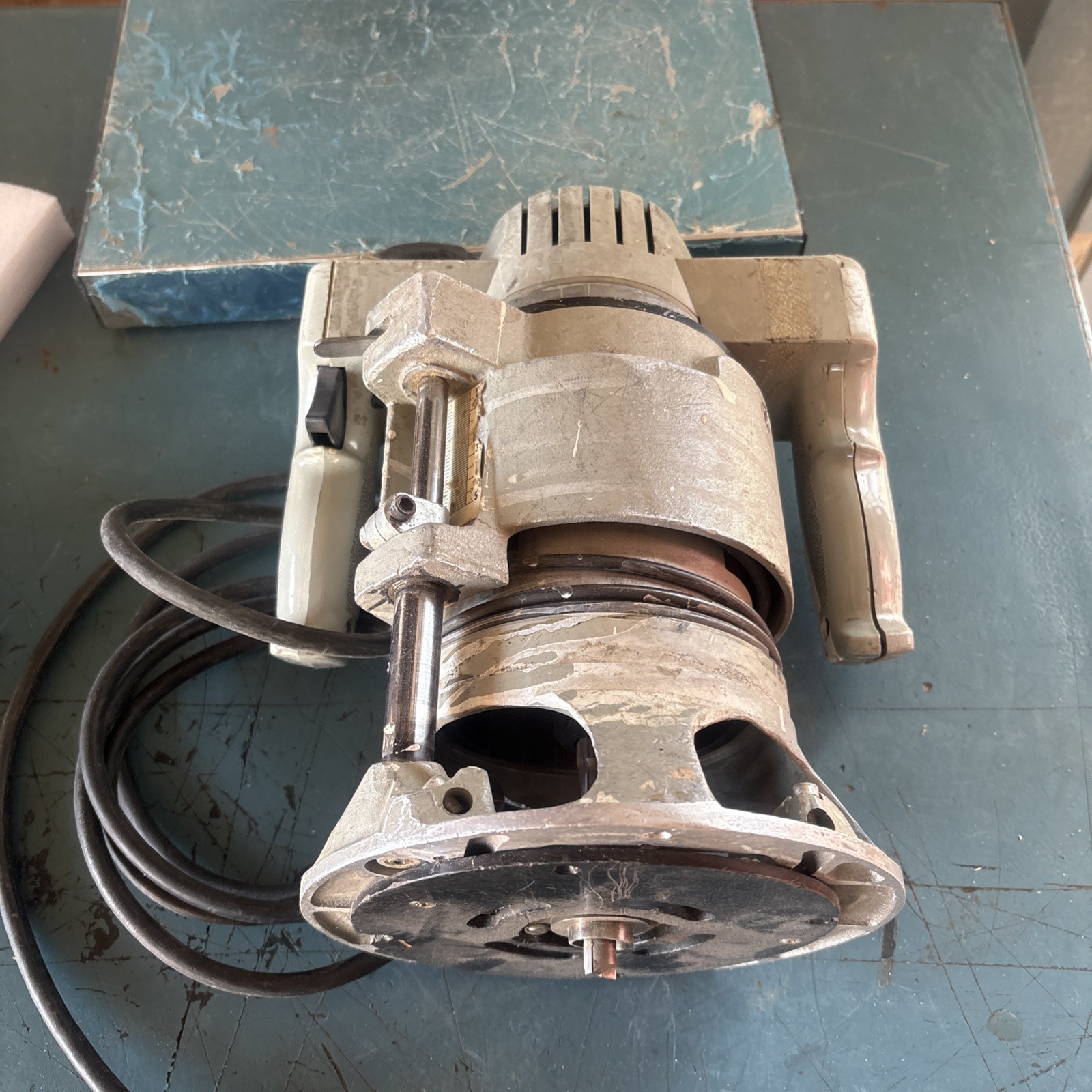 90303M Model .03 Plunge Router Motor w/ 90303b Plunge base Robert Bosch Power