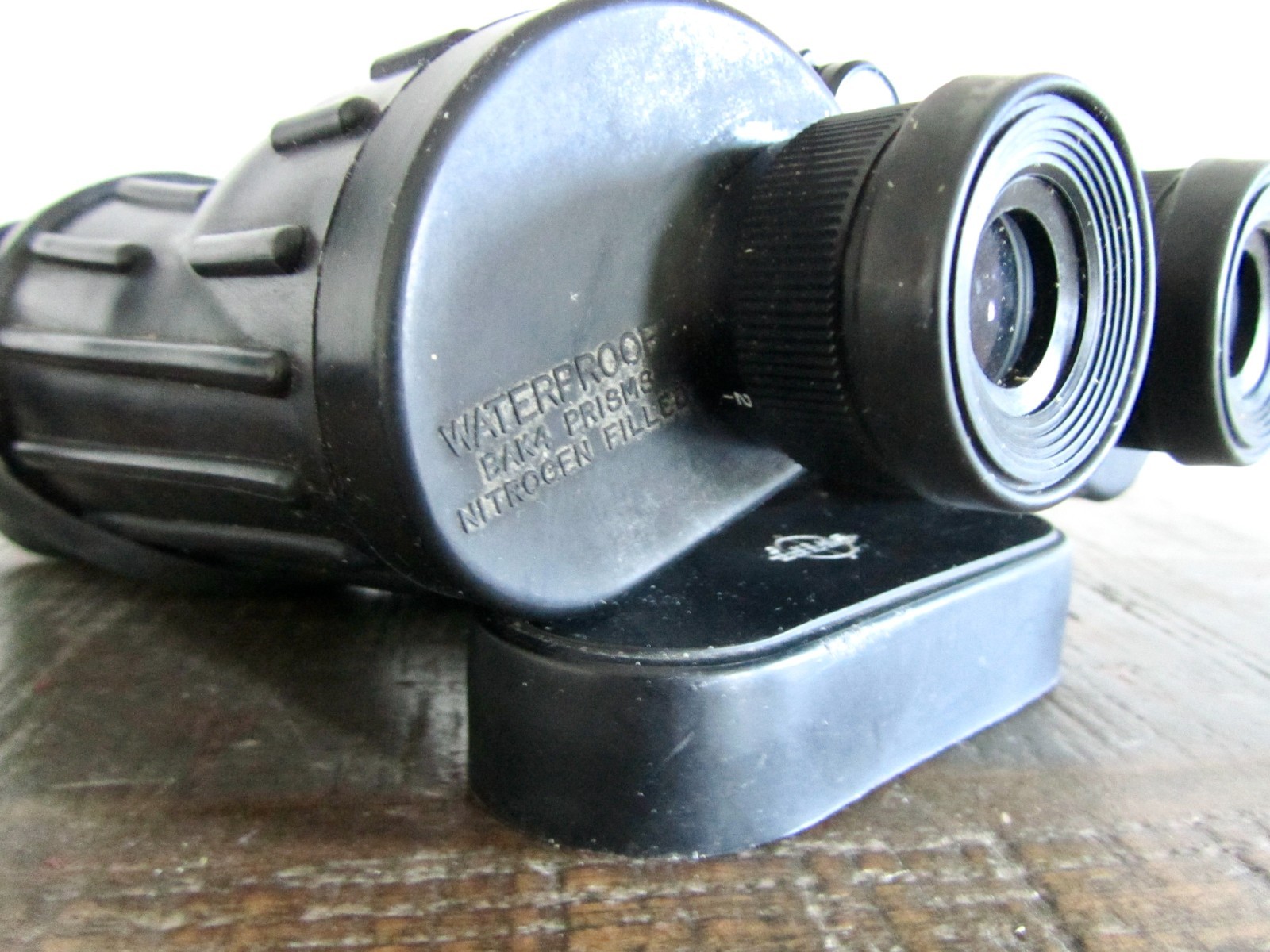 Swift SeaHawk 7x50 #753A Waterproof Binoculars, Nitrogen Filled, Caps, Strap
