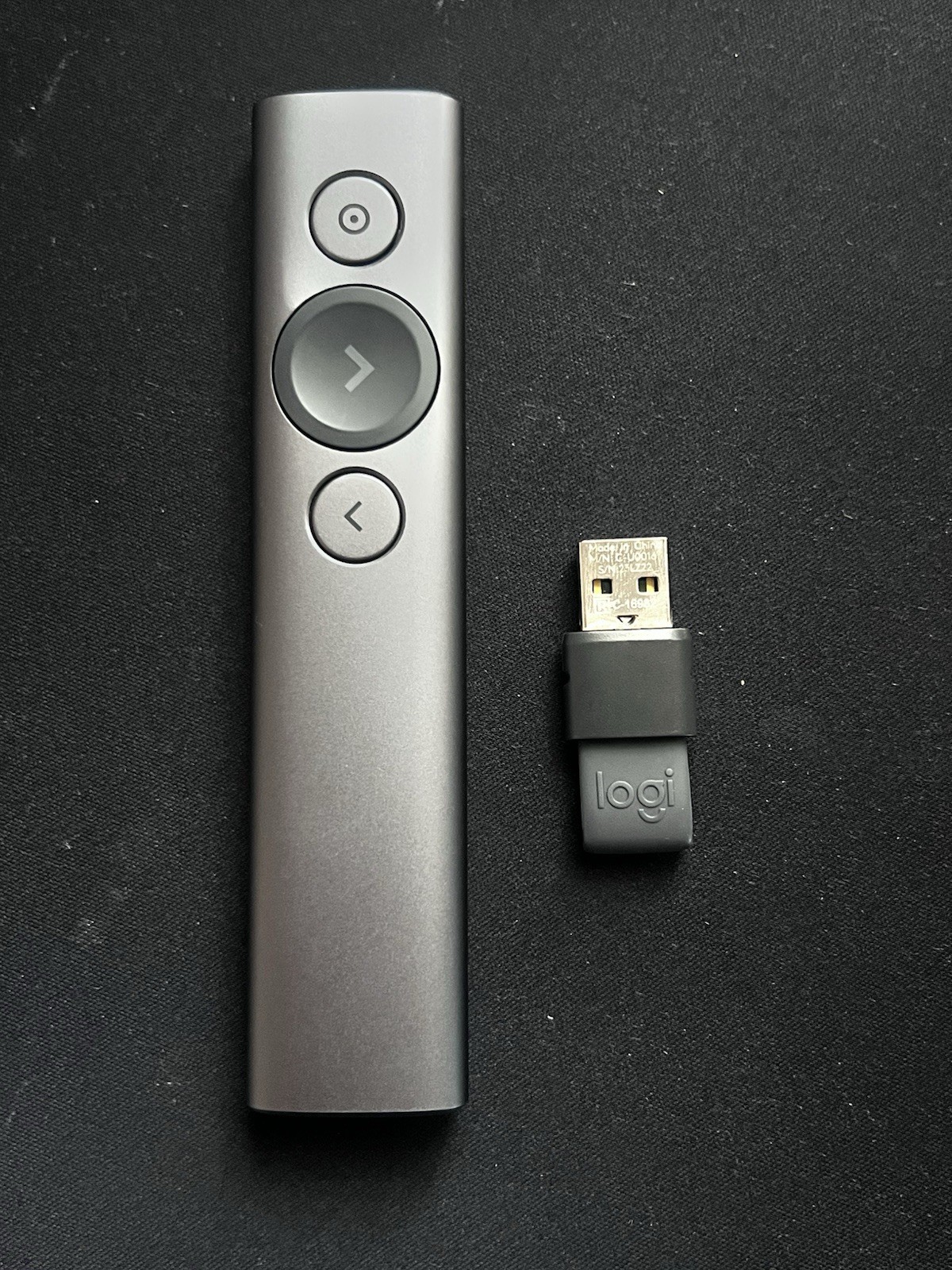 Logitech Spotlight 910-004654 Wireless Pointer Presentation Remote Controller