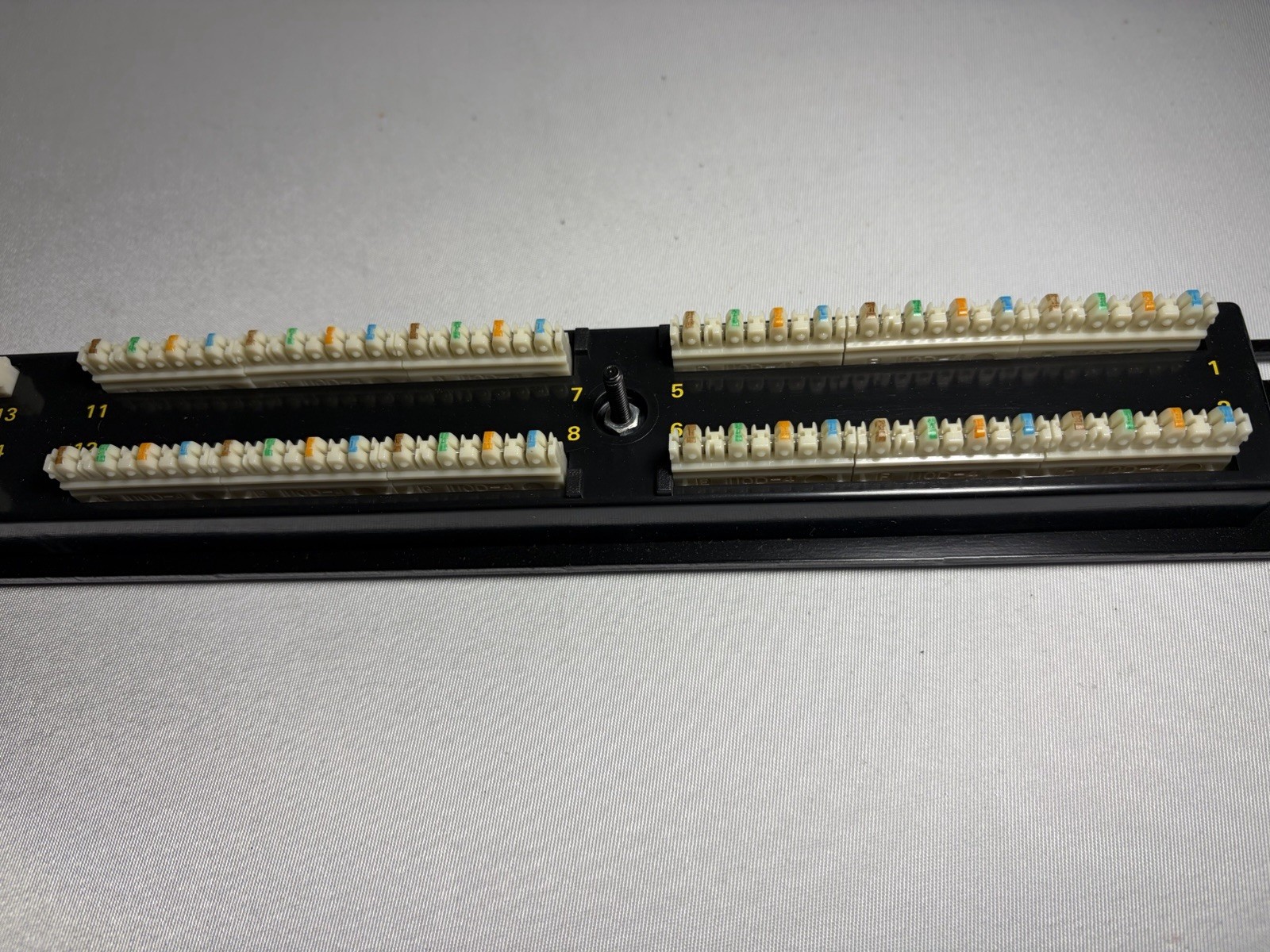 Legrand Pass & Seymour PSPP245EB 24 Port CAT5 Patch Panel 1U Rack
