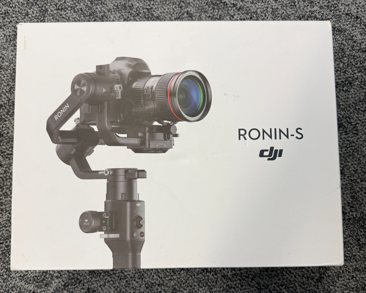 DJI RONIN-S Essentials Kit - Camera Stabilizer "MINT CONDITION"