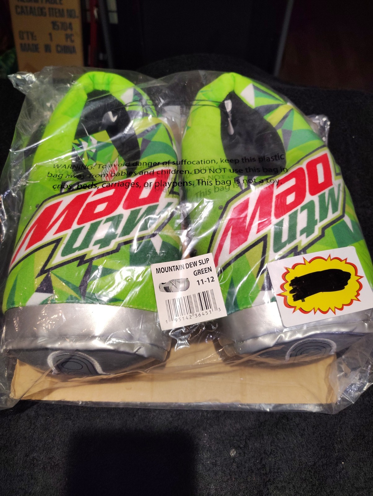 New Mountain Dew 3D Pop Can Slippers Size 11-12 NIP