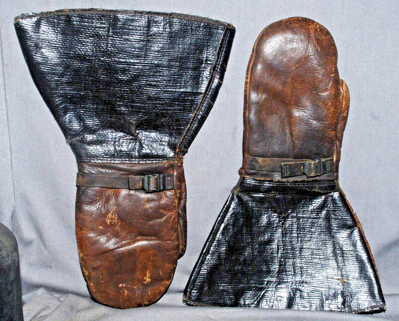 WWII German Army winter motorcyclist leather gloves nicely marked $$$ REDUCED