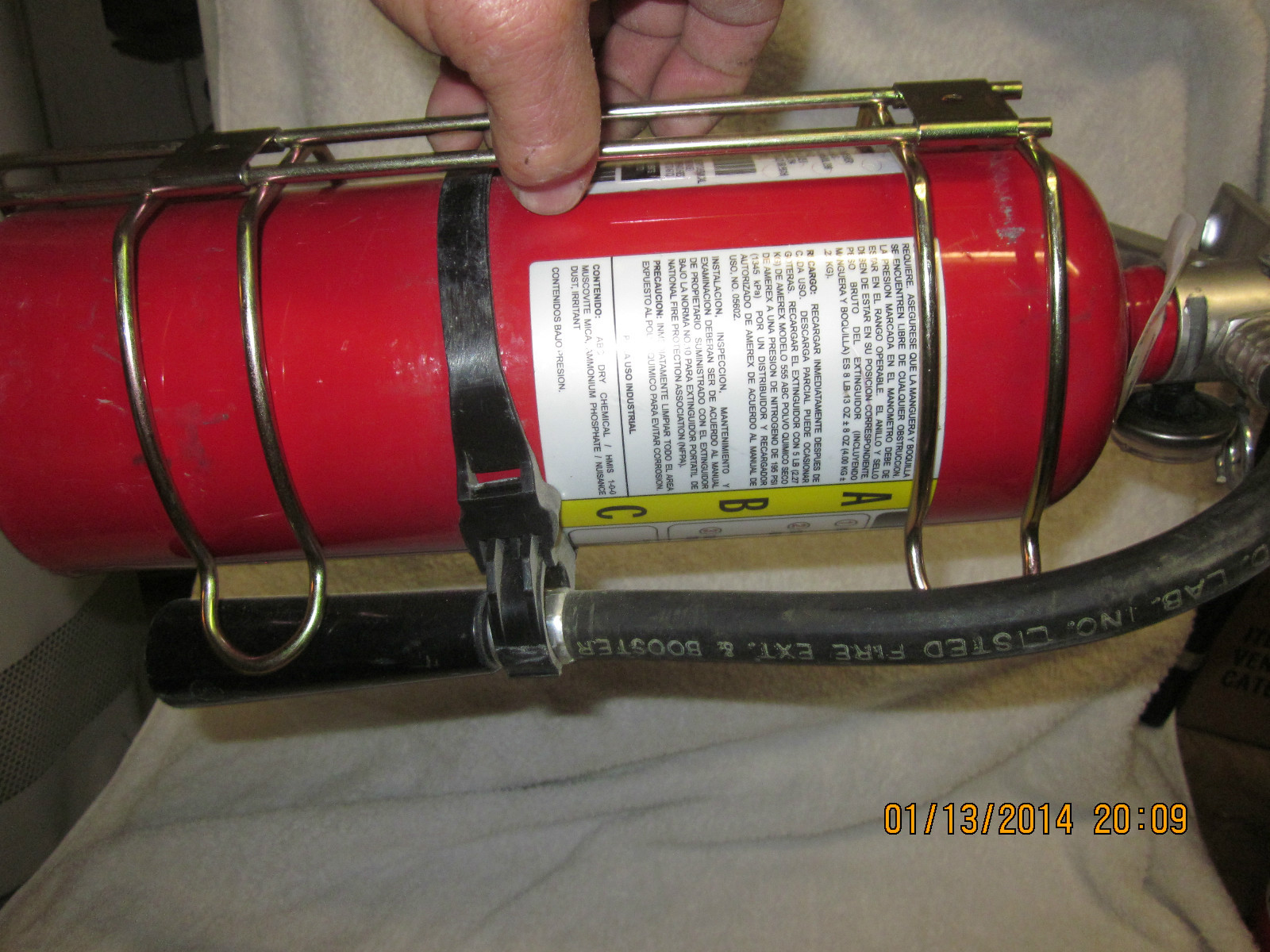 ✅🔥🧯 5 lb. SPRING/TENSION CLIP UNIVERSAL FIRE EXTINGUISHER VEHICLE BRACKET🔥🧯