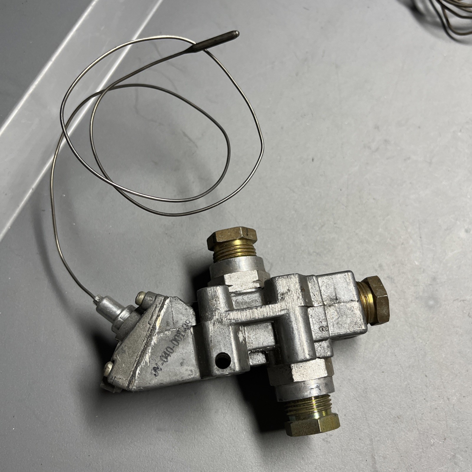 ROBERTSHAW OV-040-001-99 Oven Gas Thermostat Model MSD