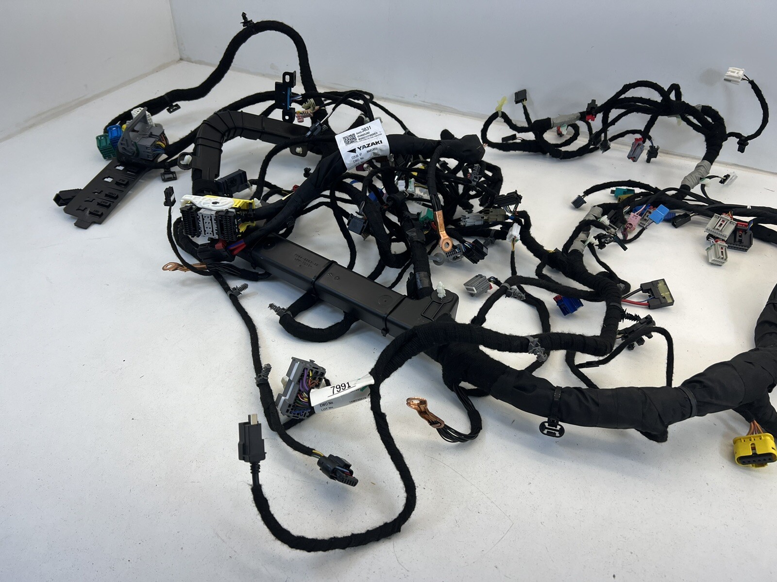 2019 Buick Envision Dashboard Instrument Dash Panel Wire Harnessa OEM.