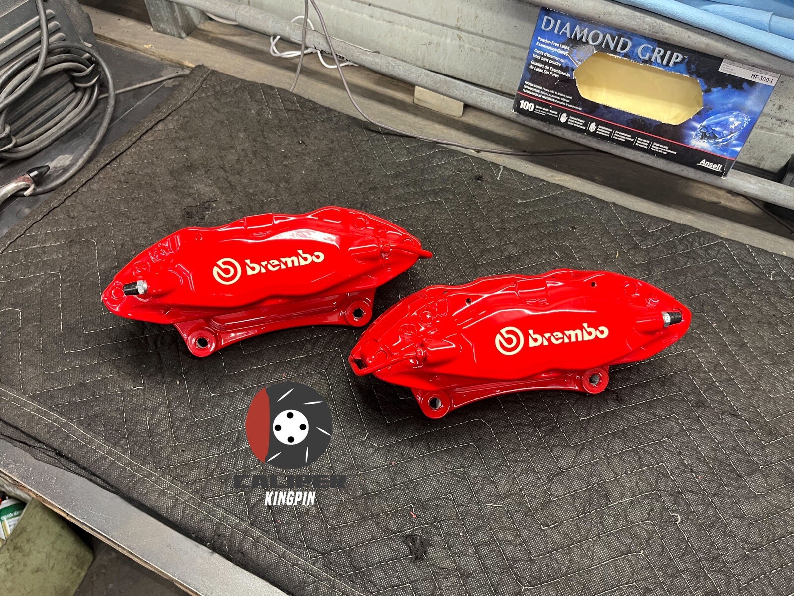 Ford Mustang GT Brake Calipers Powdercoated Gloss Red 07-14 5.0 Front Pair