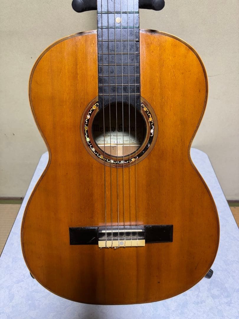 Metoro Guitar Nok Classical Guitar Natural Wood-String Used