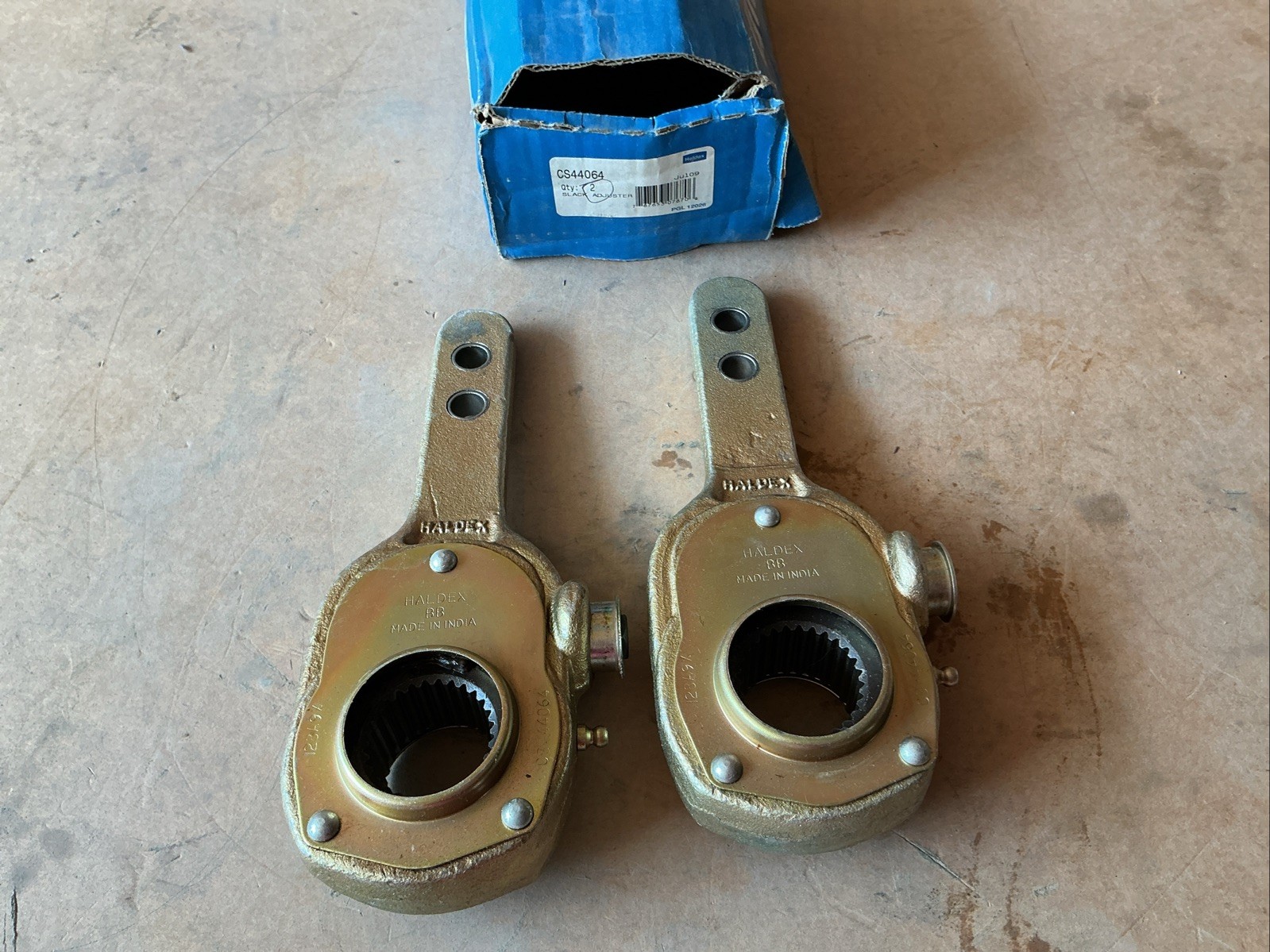 (2) Haldex Slack Manual Brake Adjuster Forged Steel Bushed Arm Holes CS44064