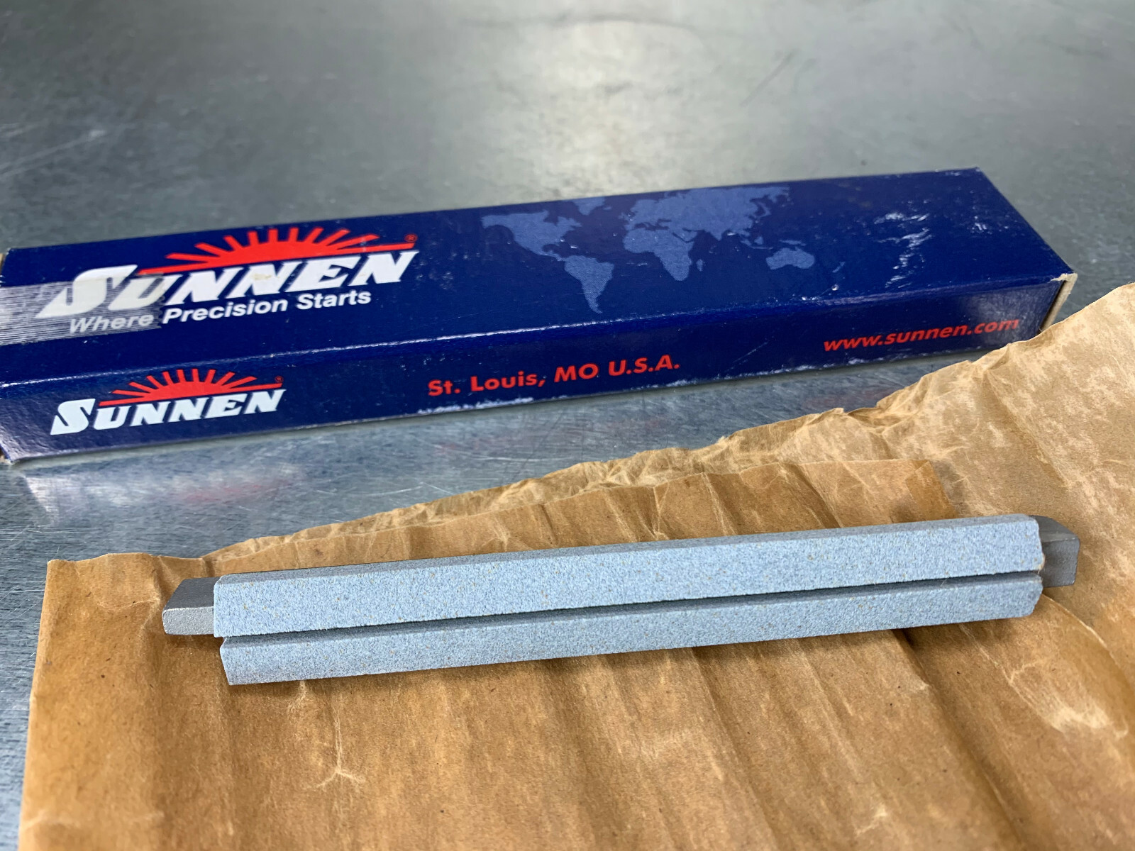 Sunnen YY24-A57 Honing Stone Keyway Aluminum Oxide 220 Grit YY24