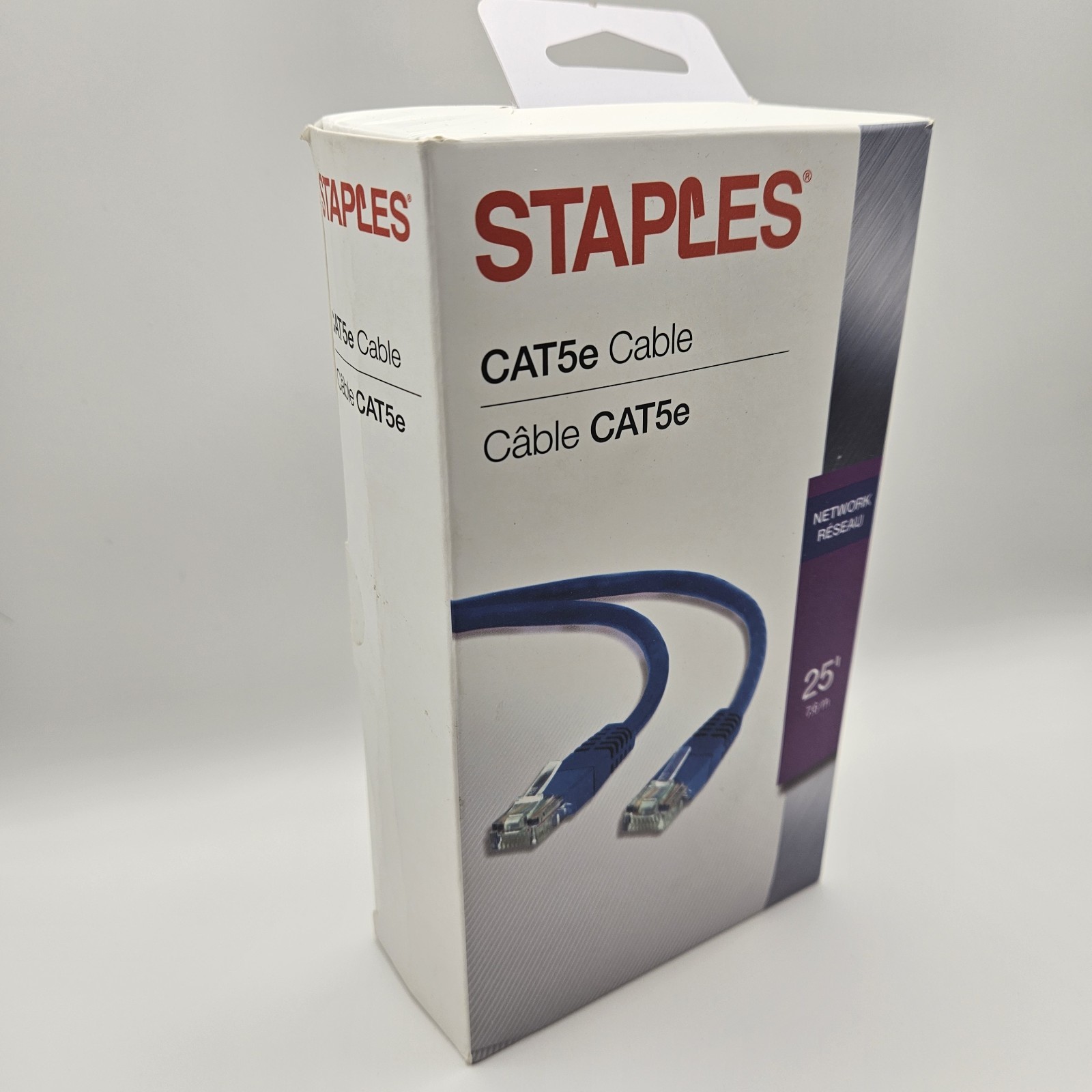 NEW SEALED Staples CAT5e Cable Network 25ft Cat5e Cable 25 Feet