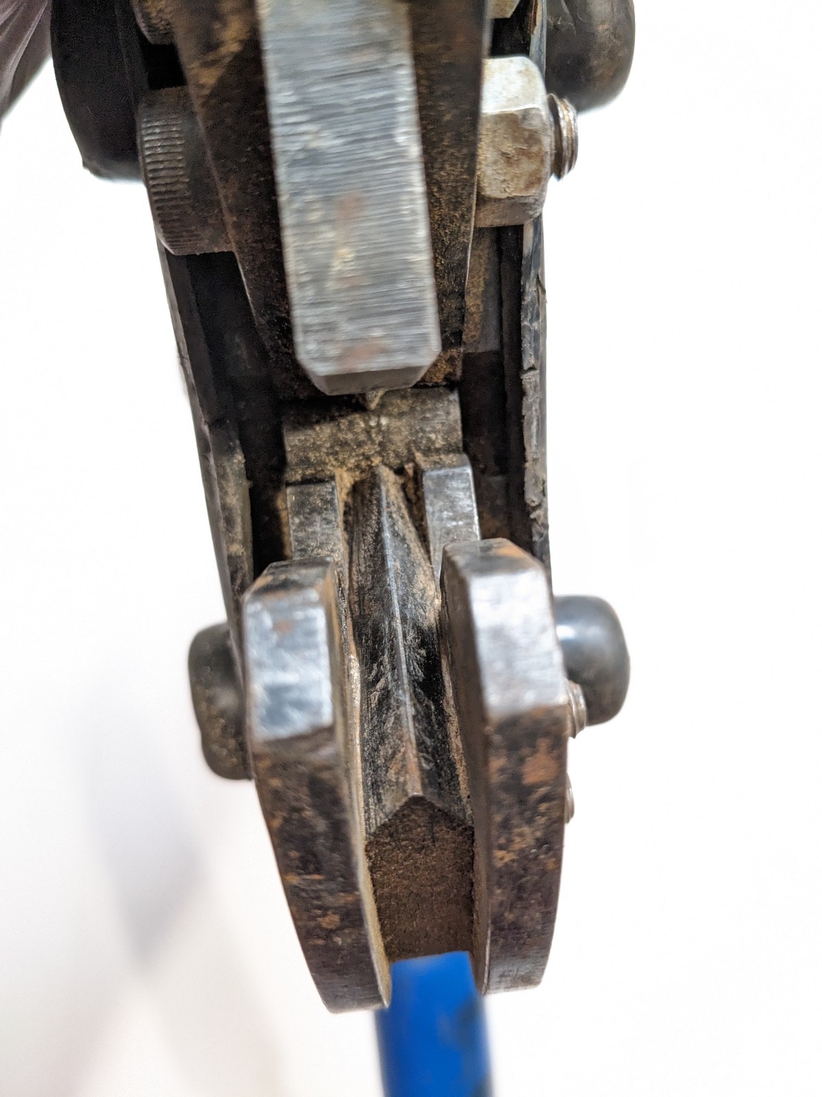 Thomas & Betts Ratcheting Cutter Crimper