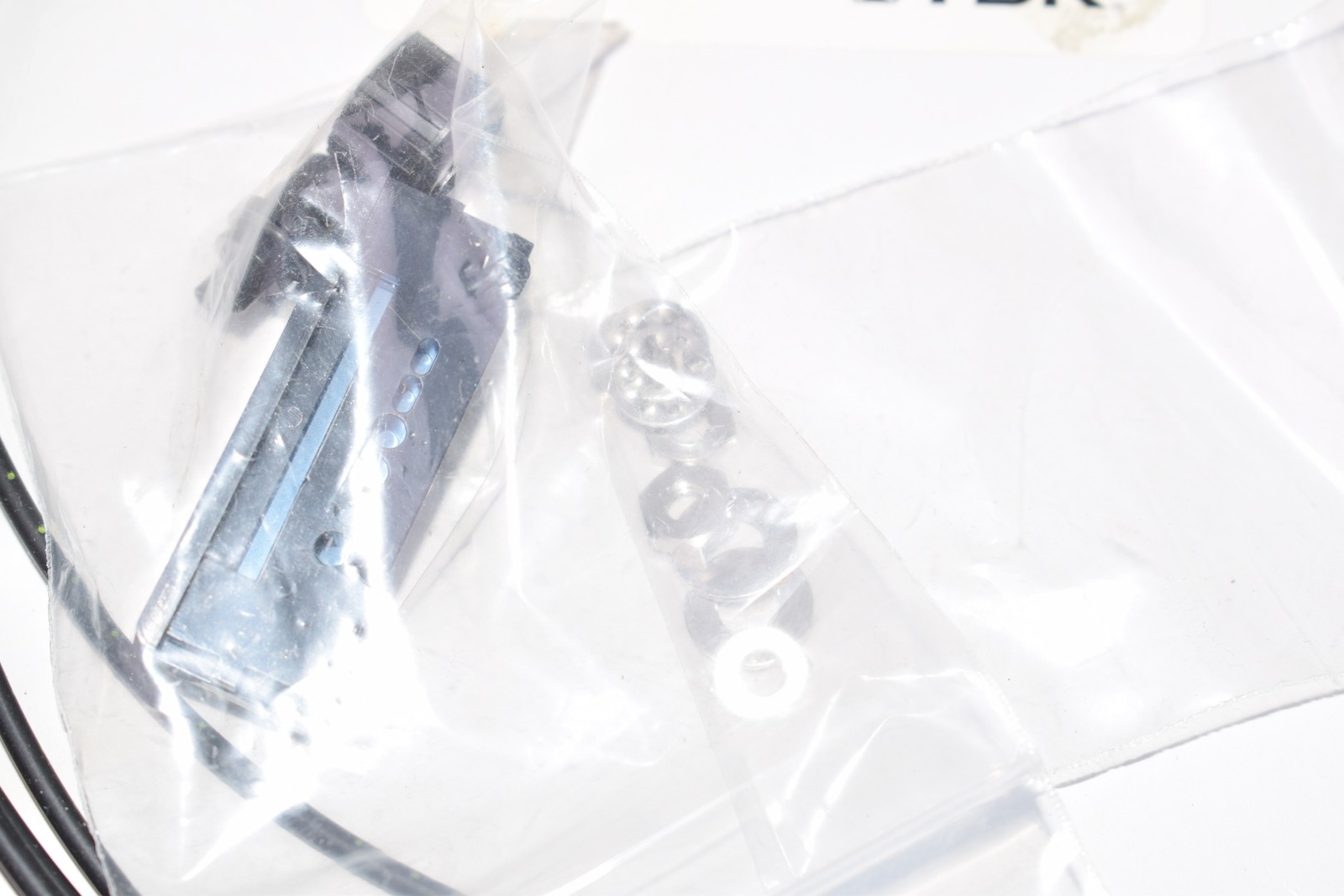 NEW Keyence 580-C-2120, Formed Light Pipe Sensor