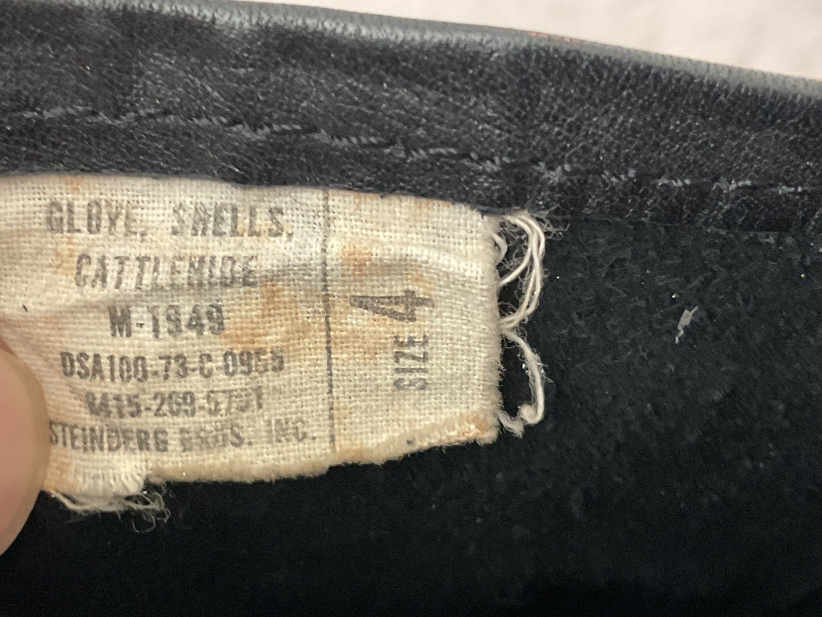 US Army M-1949 Military Gloves and shells Cowhide and Wool Size 4 stienberg bros