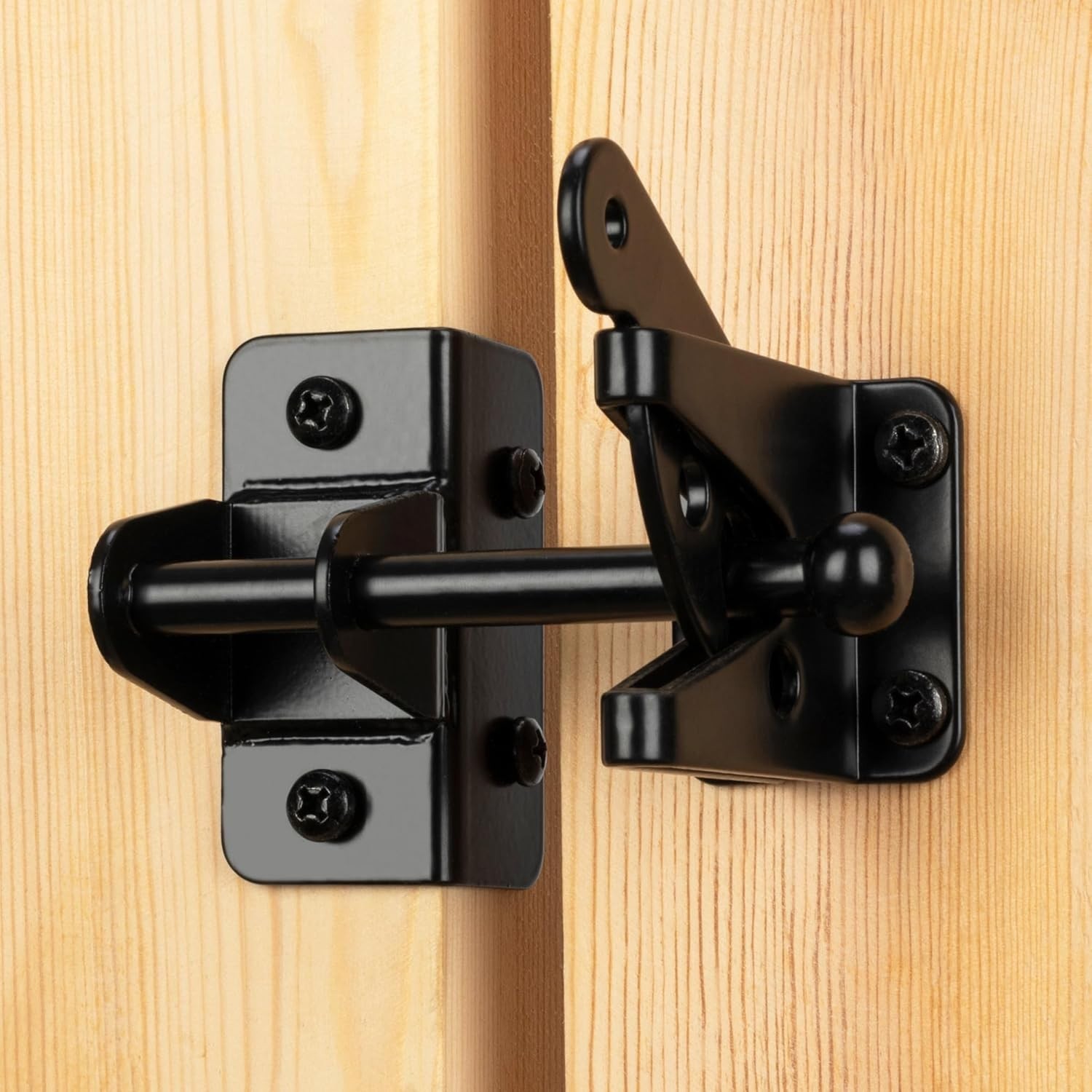 Robust Self-Locking Gate Latch for Wooden Gates - Versatile Installation, Black