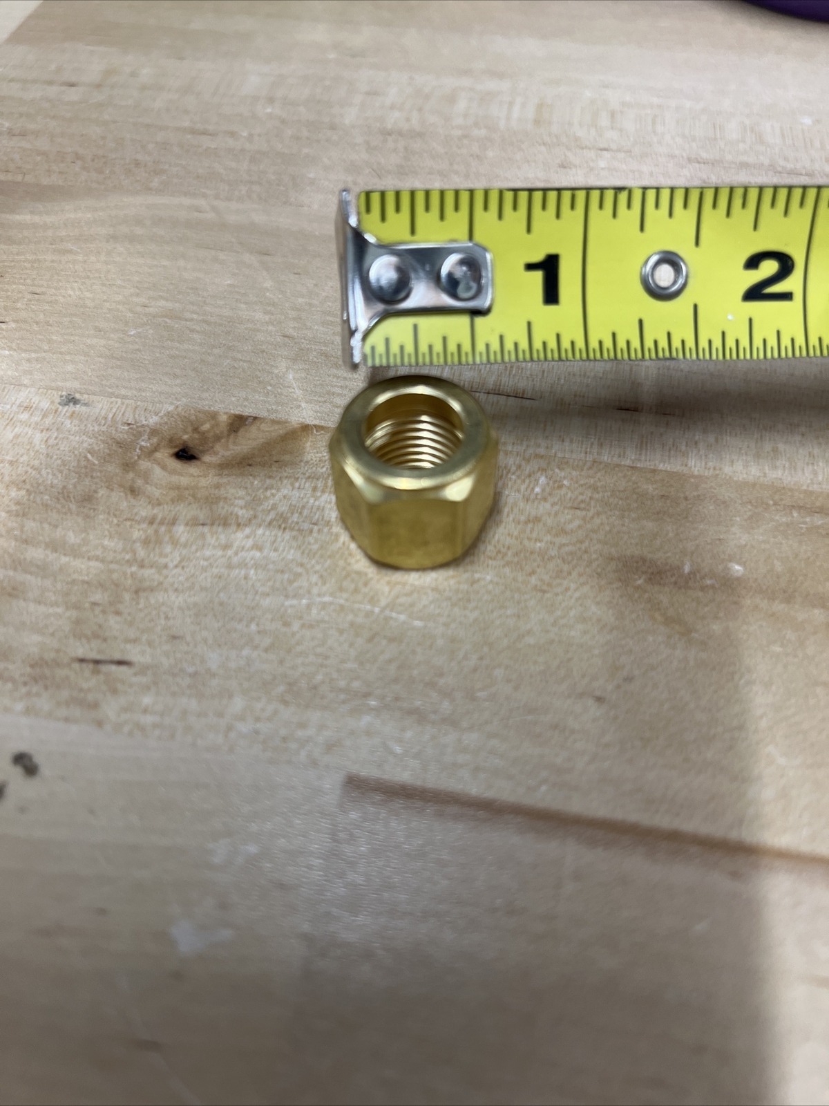 RADNOR Model 7, 9/16" - 18 UNF B RH Brass Oxygen Hose Nut 64003900