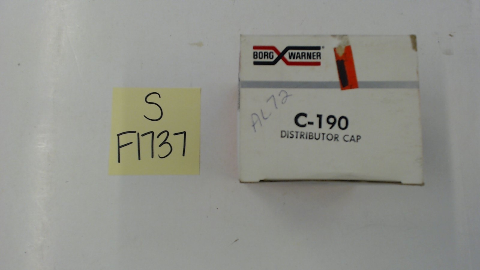 BorgWarner C-190 Distributor Cap